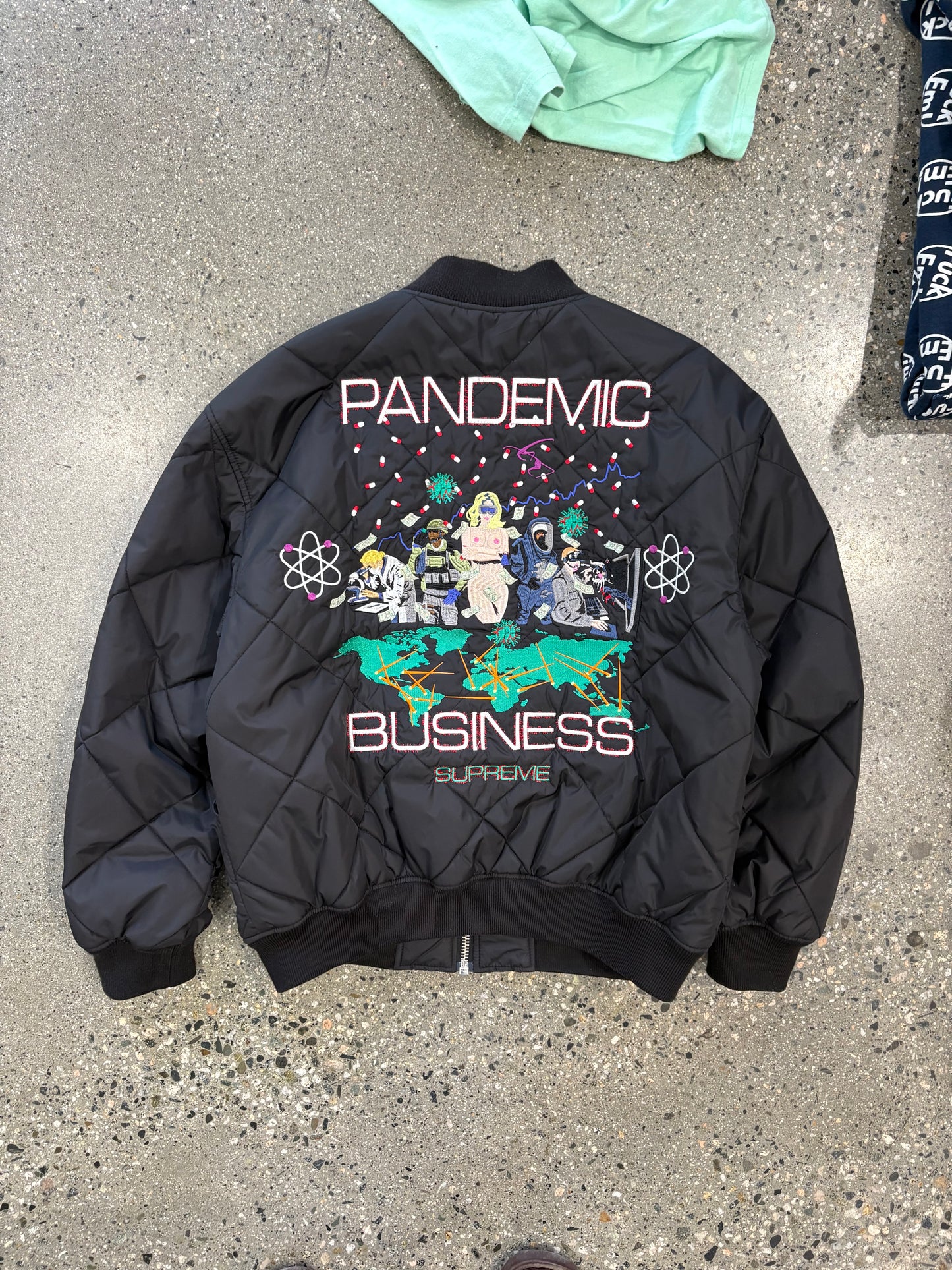 (M) Pandemic Business Supreme Bomber
