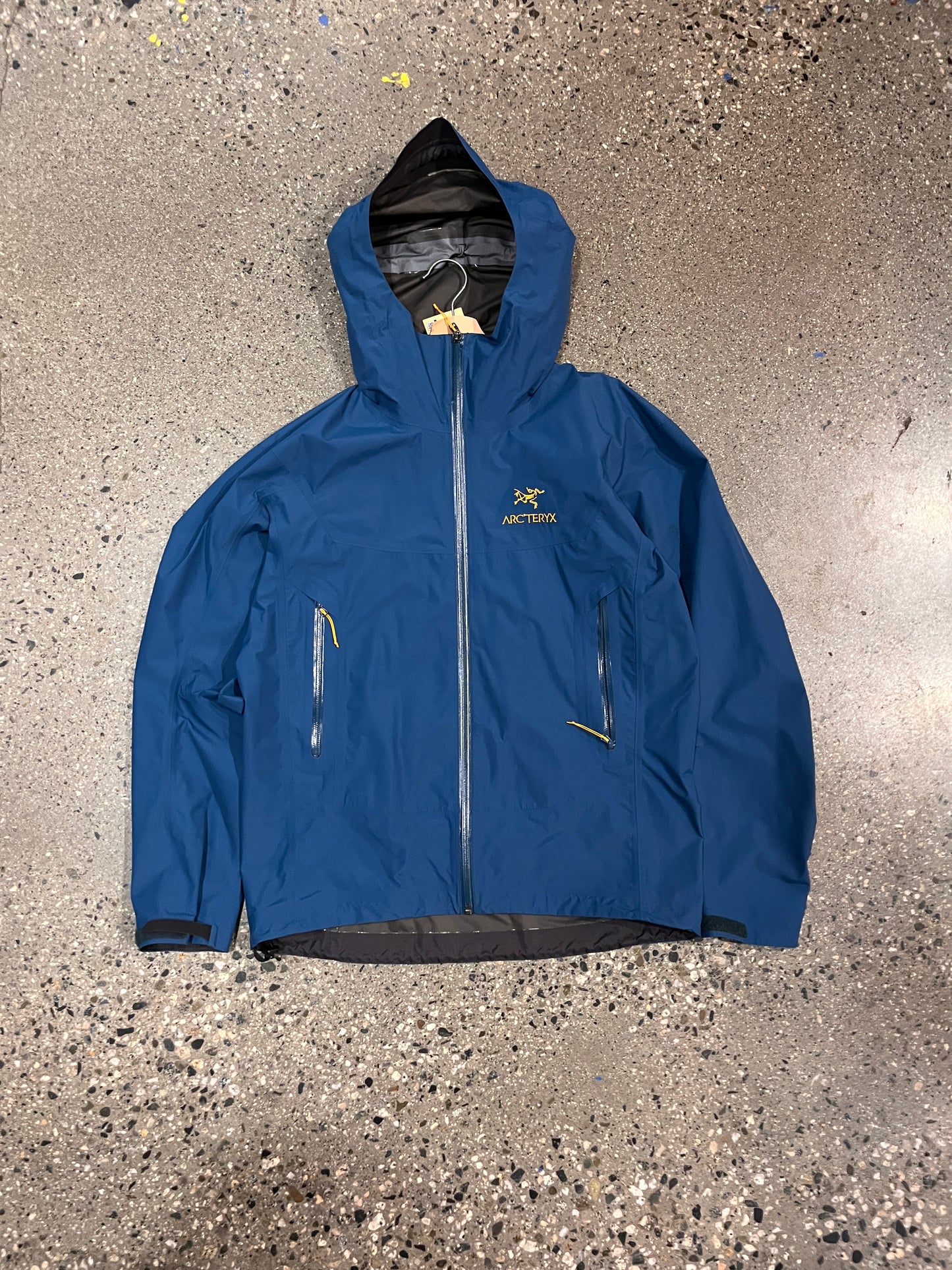 (M) Arcteryx Beta SL Goretex Jacket