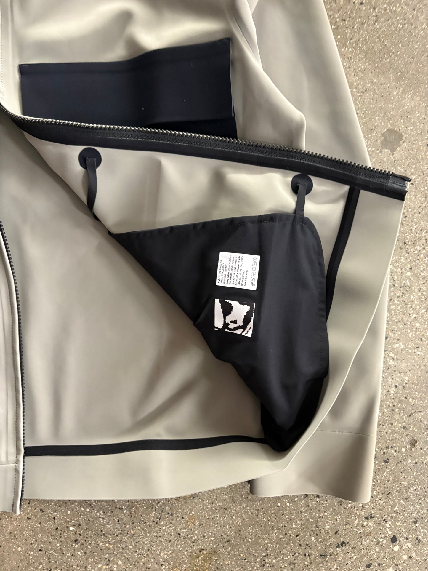 GR10K Zipped Jacket