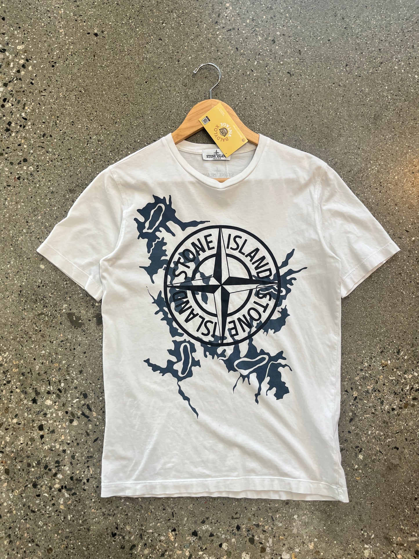 (XS) Stone Island White Tee ( light stains)