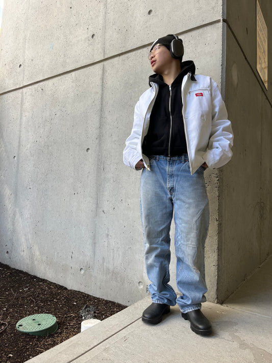 (33”) 90’s Levi Orange Tabs