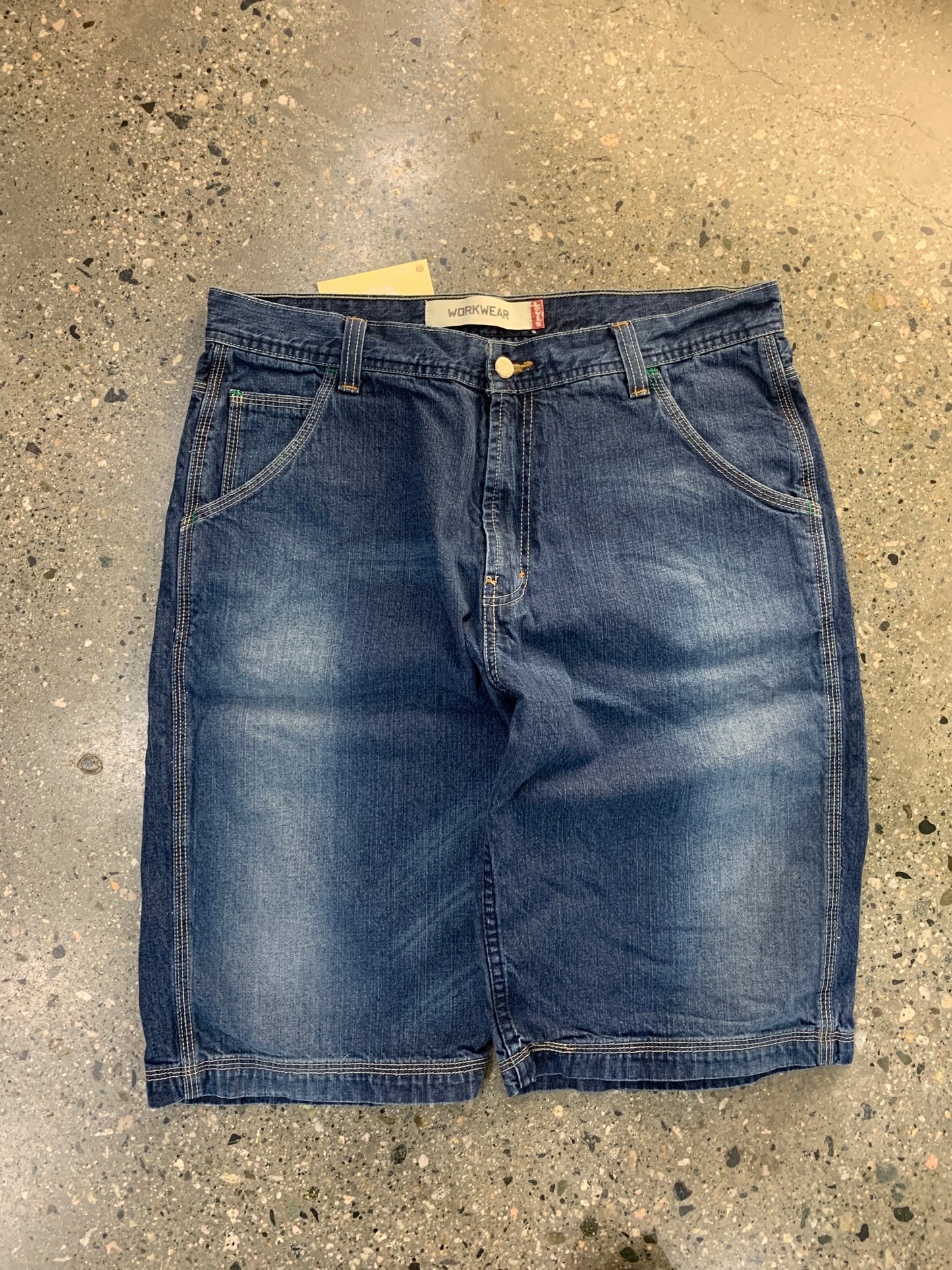 s17 - 34w levi jorts