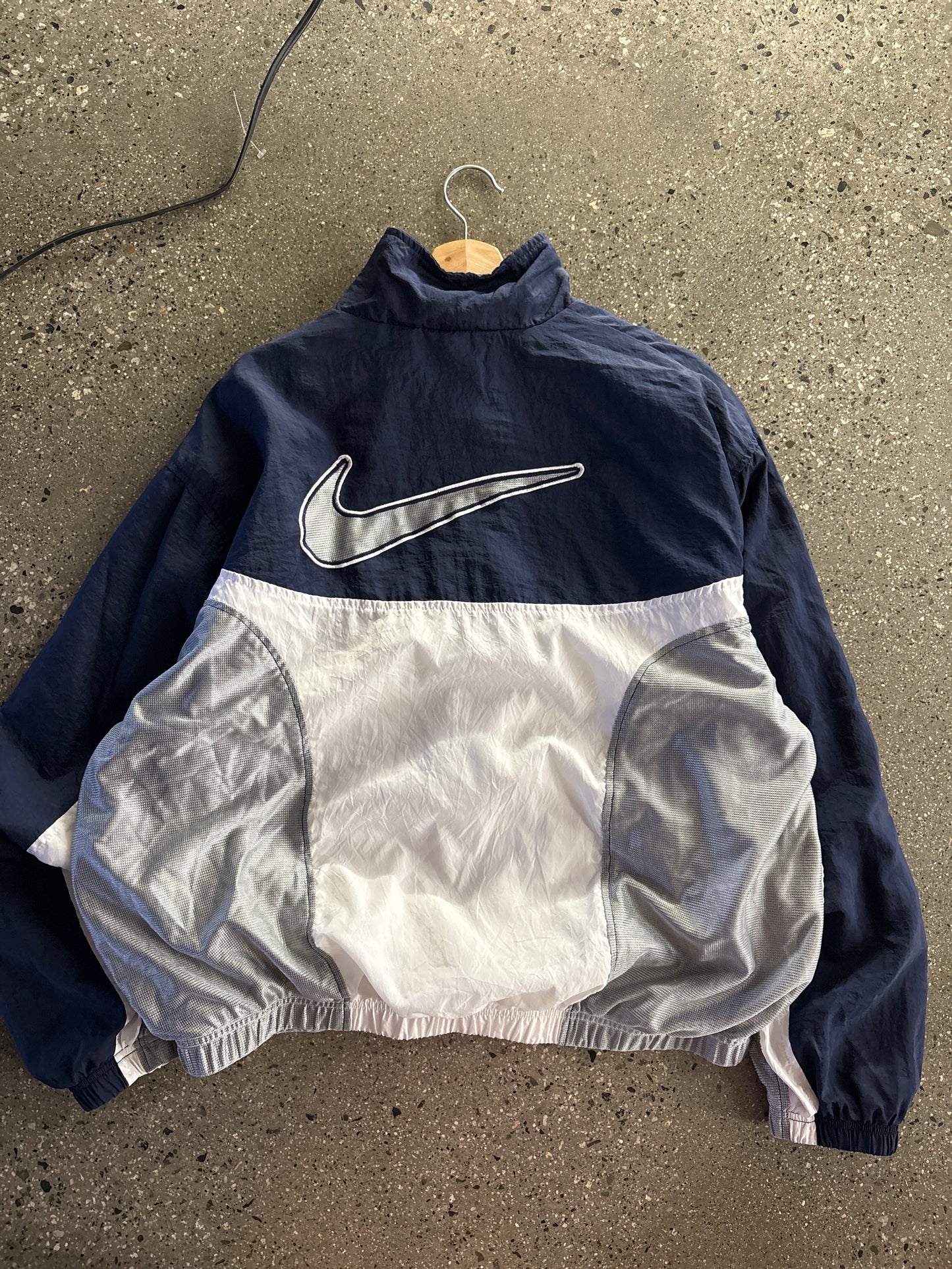 (L) 90s Nike Navy Big Swoosh Windbreaker