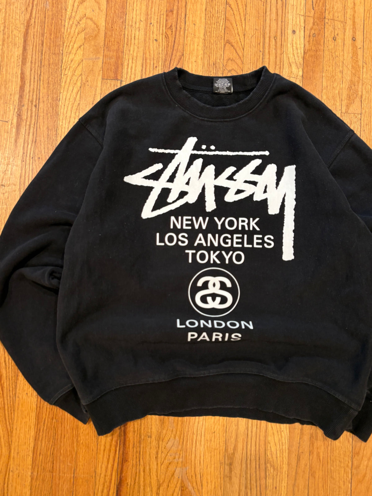 (L) Stussy Heavyweight World Tour Crewneck