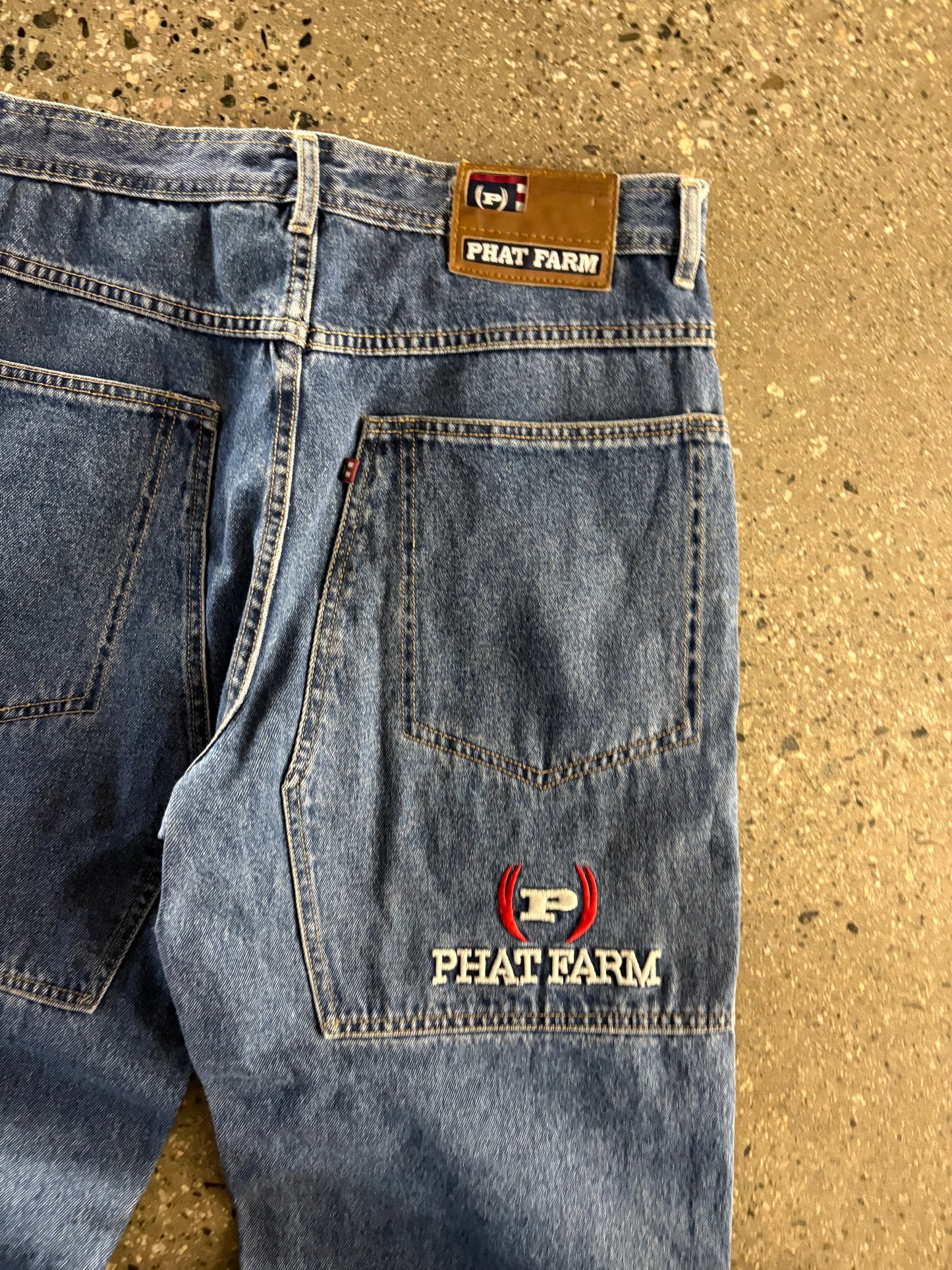 (34”) W Phatfarm Baggy Denim