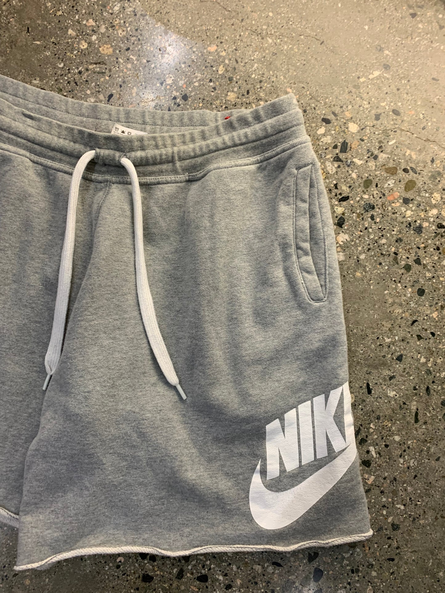 (2X) Nike Sweatshorts