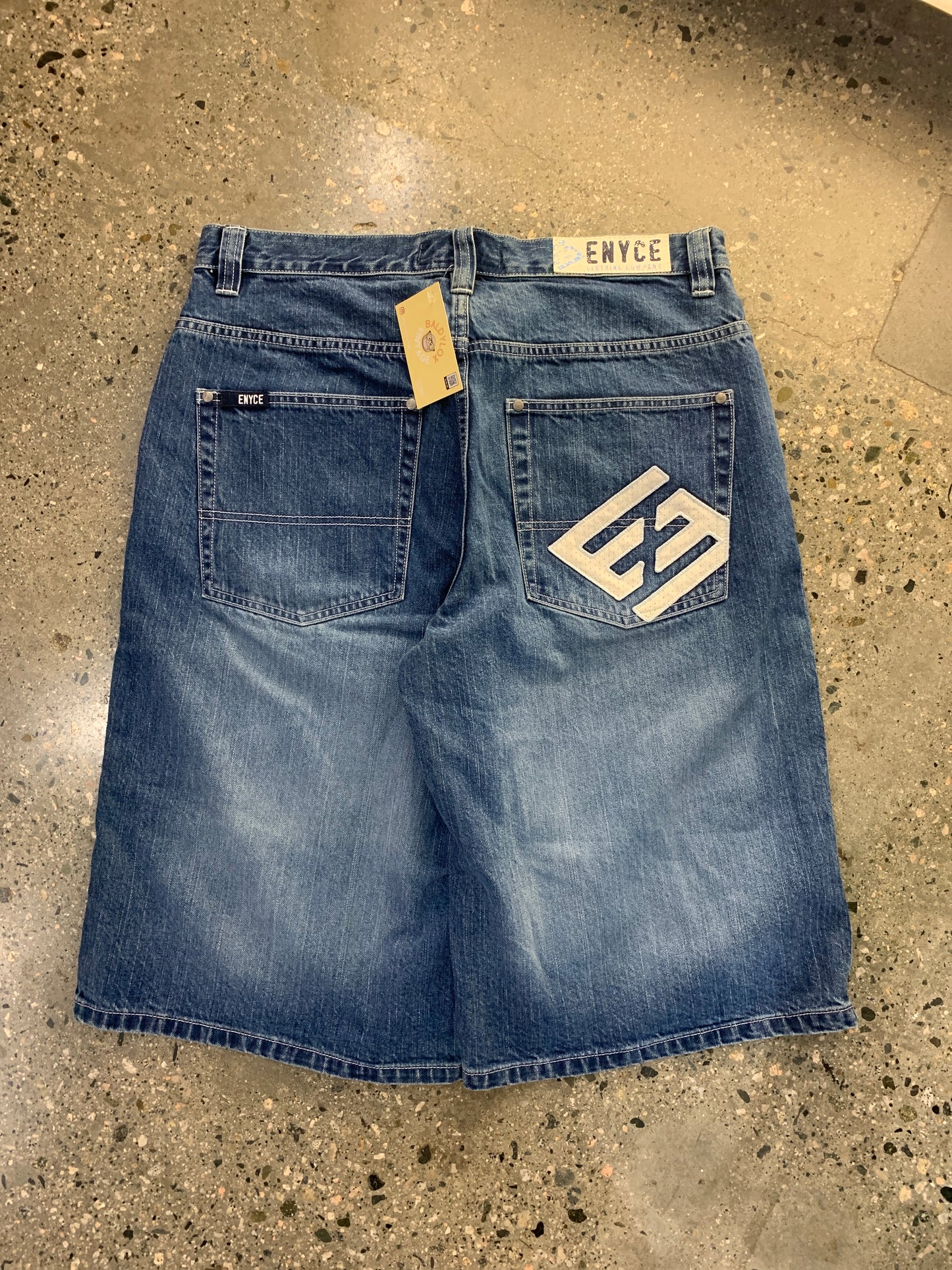 sh3 - 34w Enyce Baggy Jorts