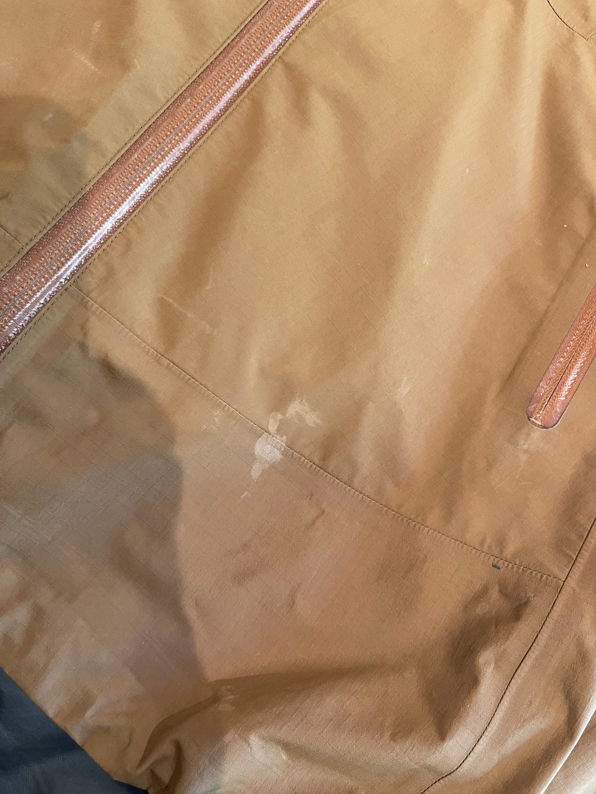 (Women’s M) 2012 Arc’teryx Beta SL ( As Is Condition )