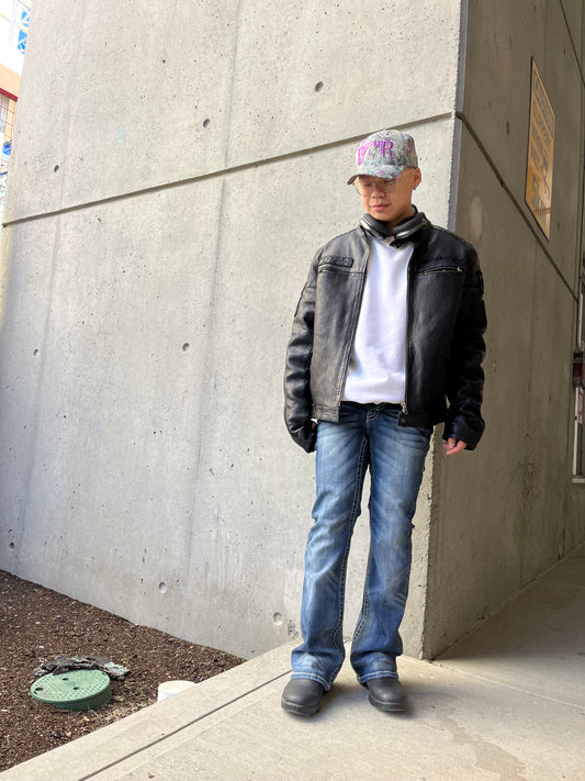 (25”) Y2K Guess Flares