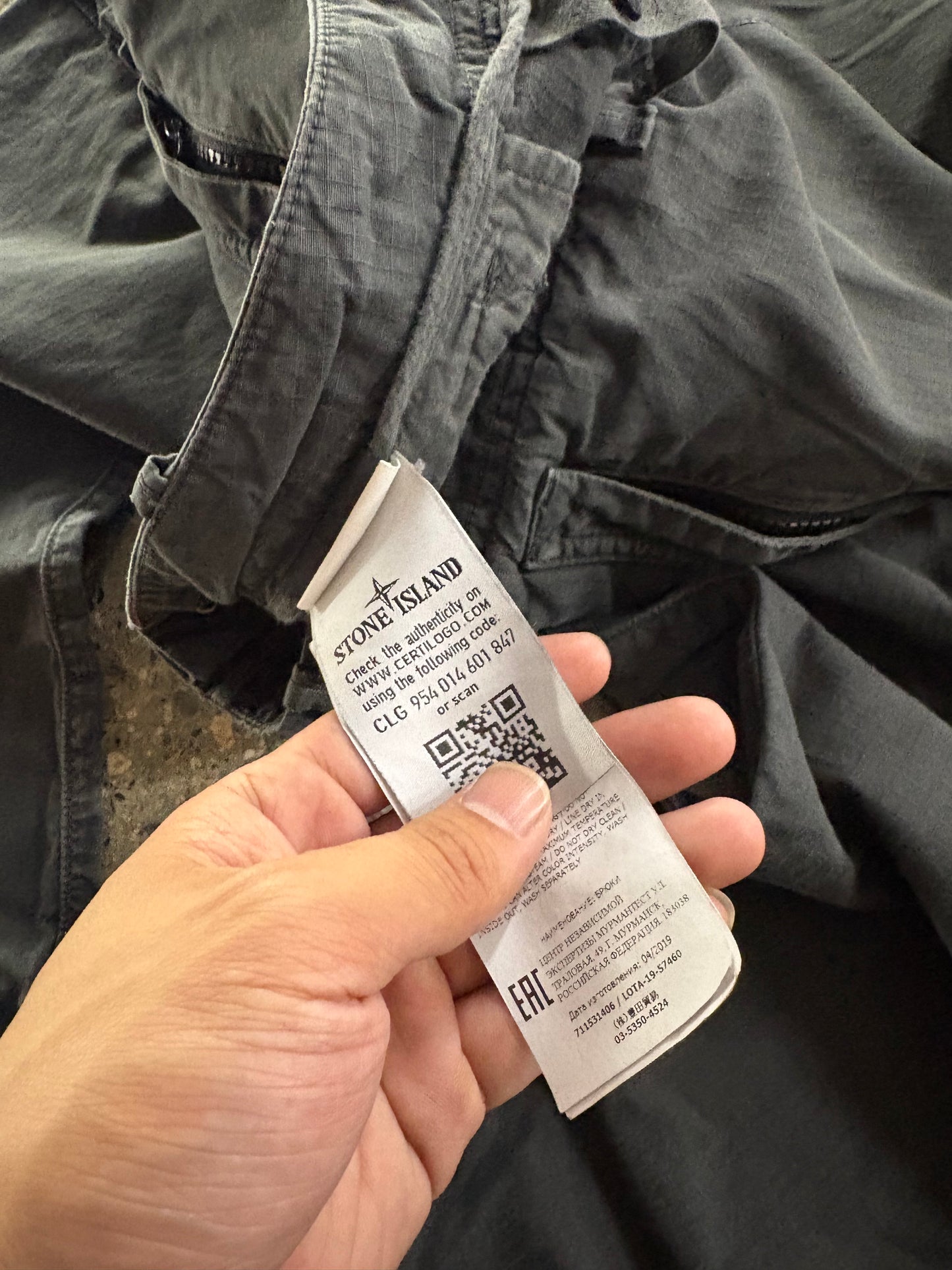 (32x30”) Stone Island stone washed cargos