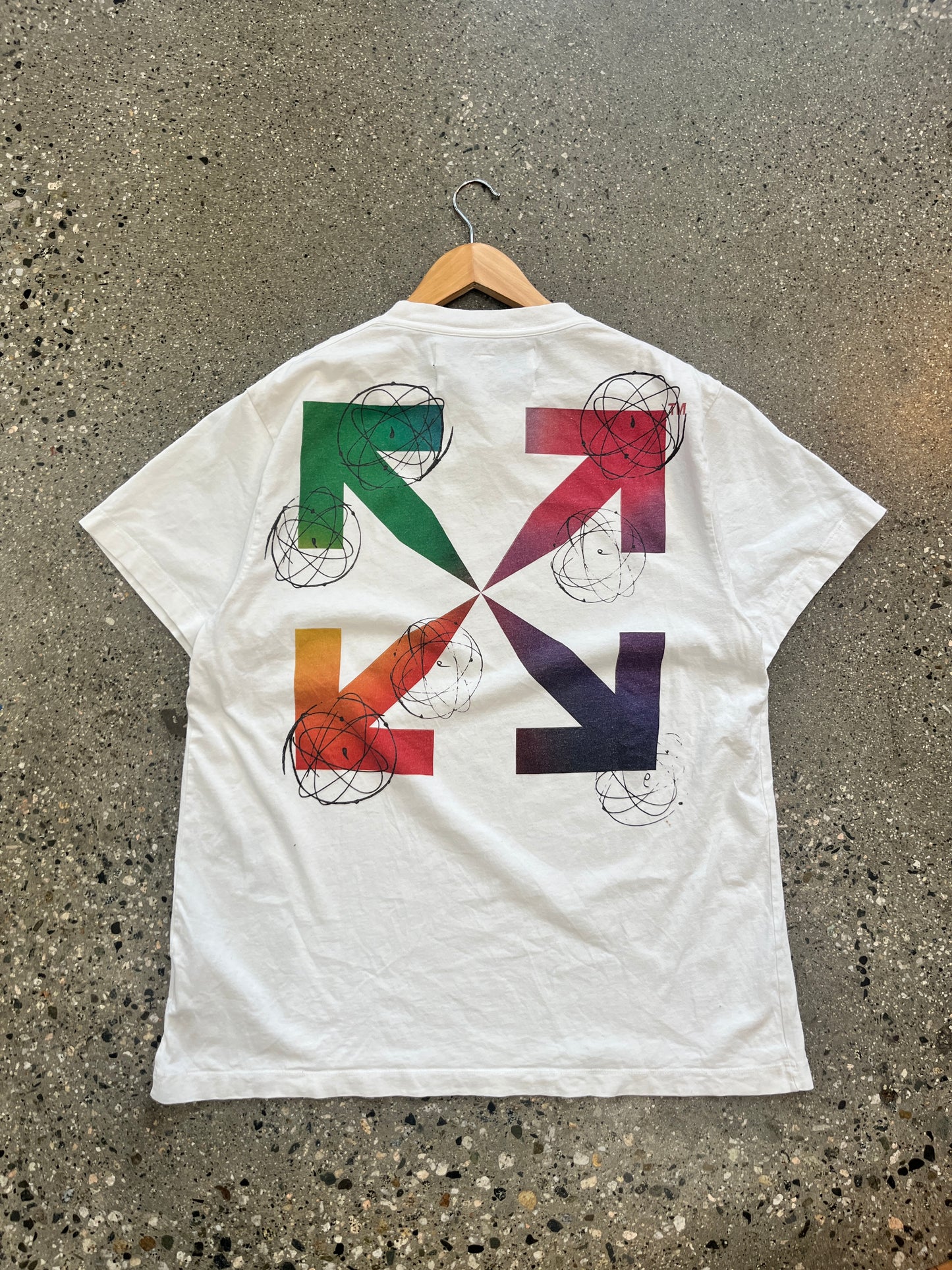 (L) Offwhite x Futura Atoms Tee