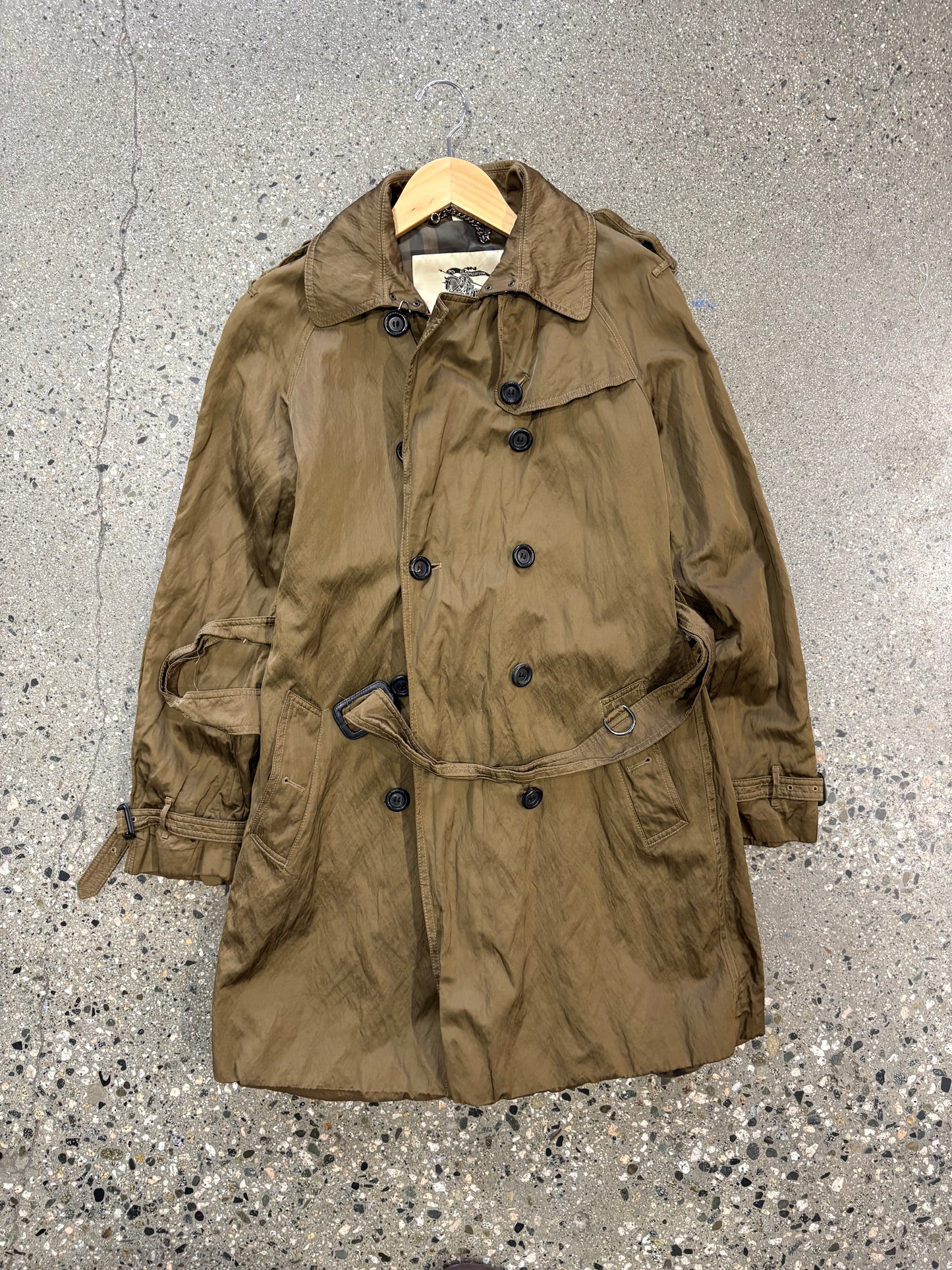 (S) Older Burberry Olive Trench