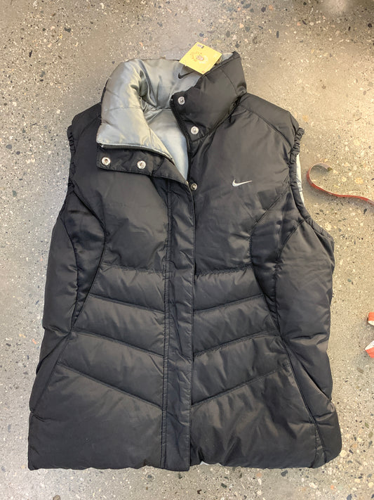 A309 - (S) Nike Puffer Reversible Vest