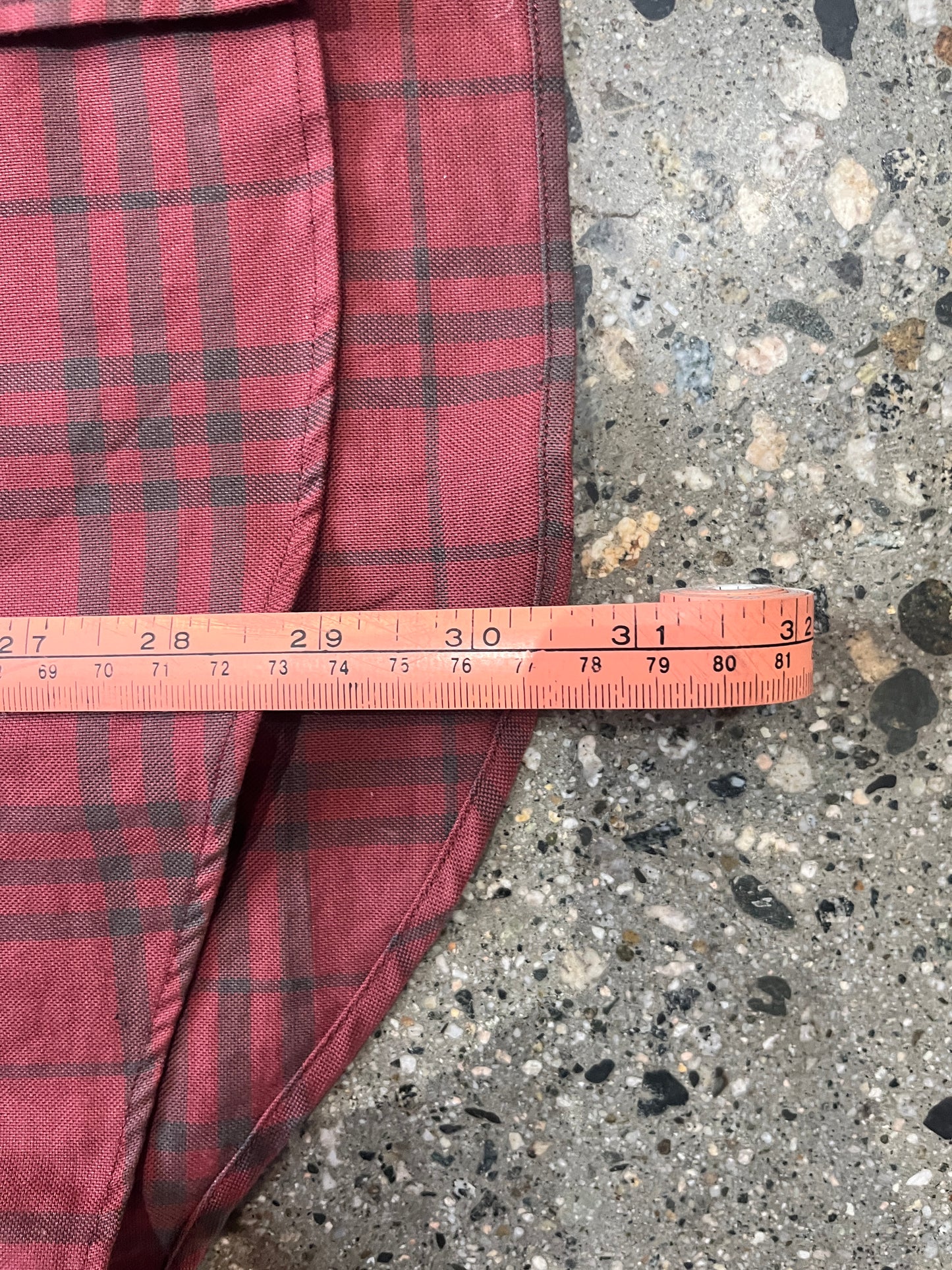 (M) Burberry London Burgundy Button Up