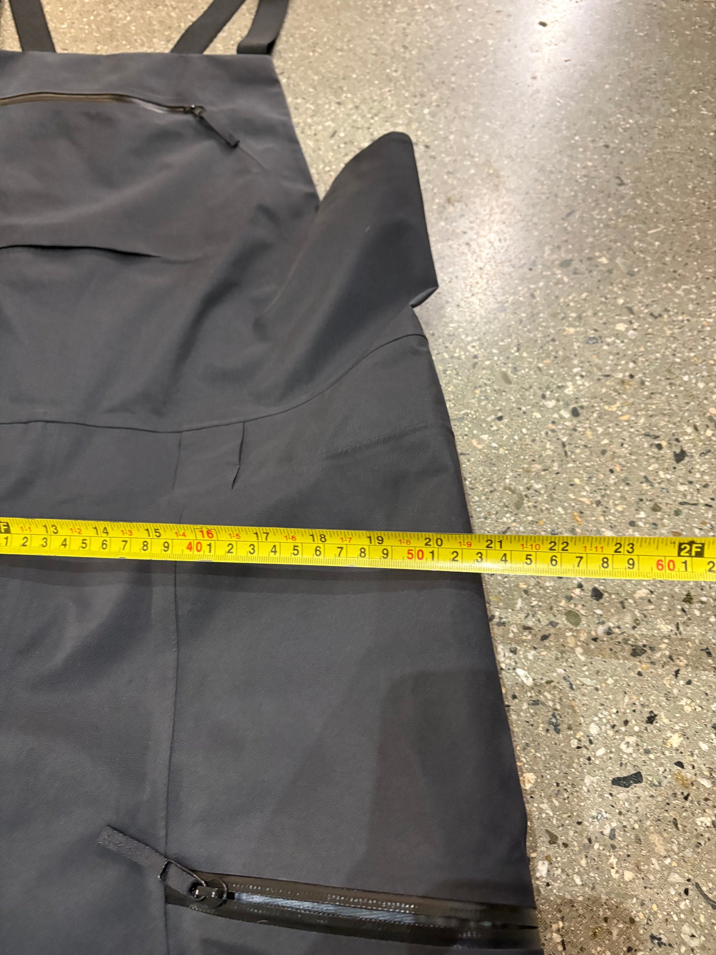 (M) Arcteryx Sabre Bib Goretex