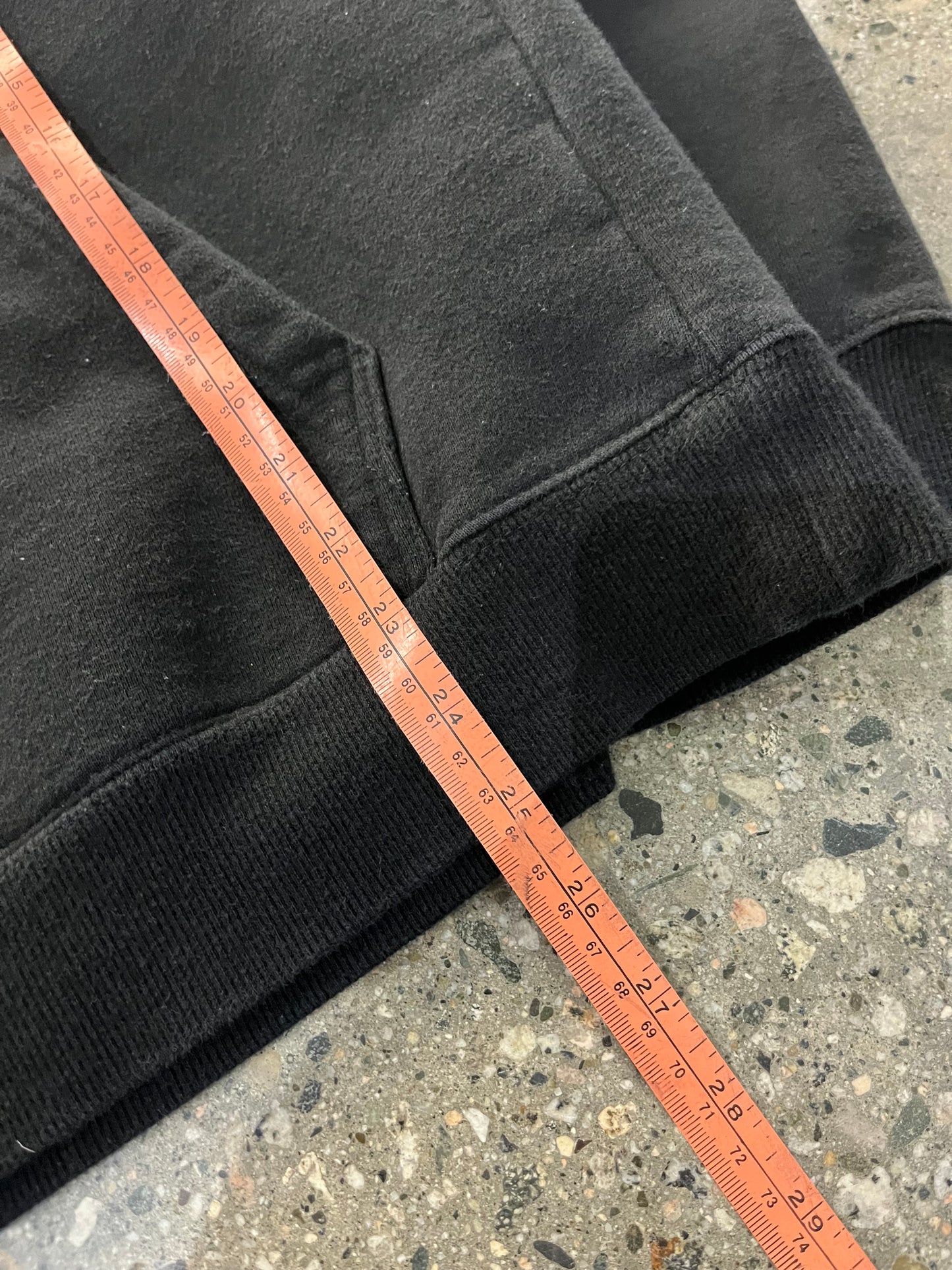 (M) uvic18 - stussy box logo