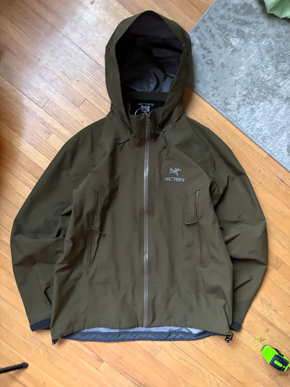 (XL) Arcteryx Olive Green Beta AR Shell