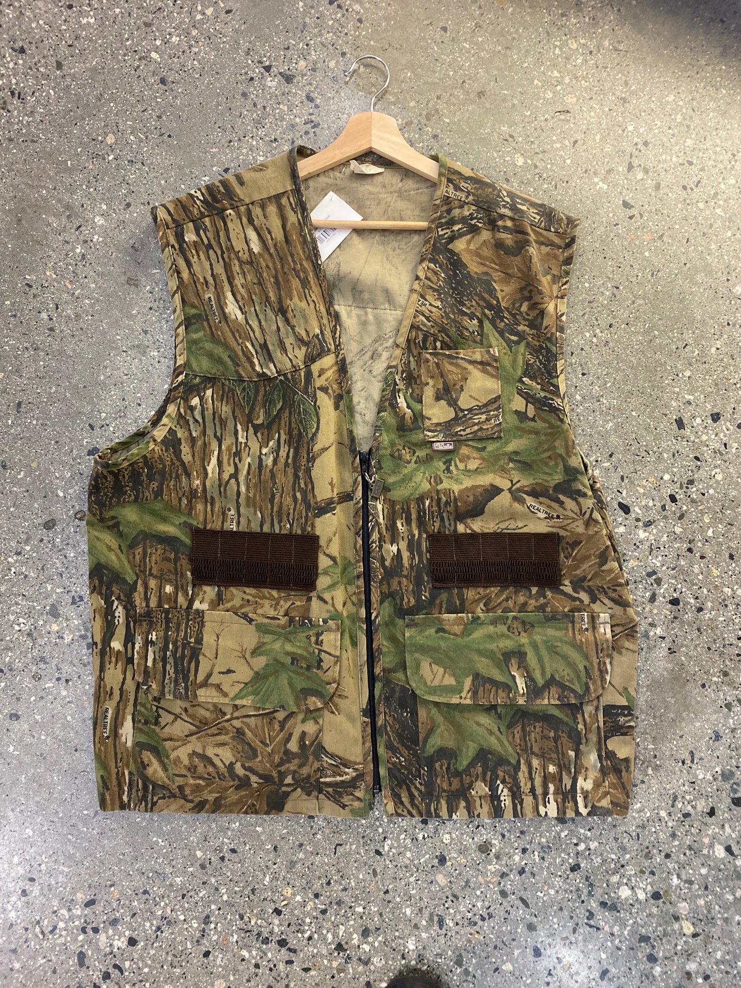 (2X) 90sWalls Real Tree Vest