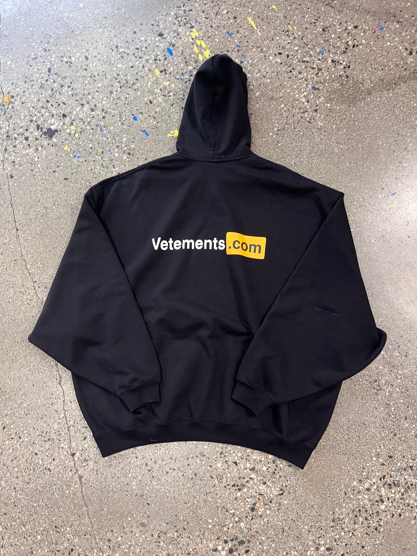 (M) Vetements Hub Brandnew with tags Hoodie
