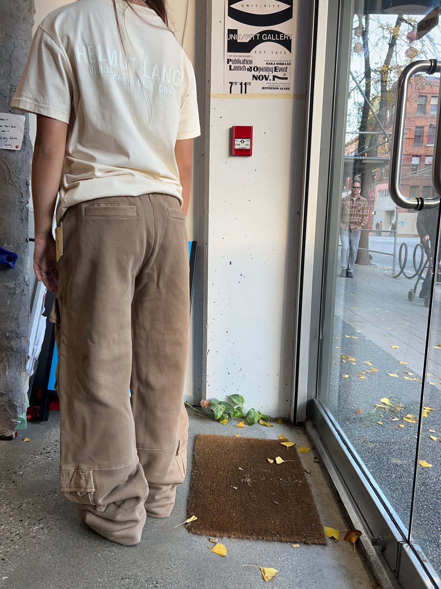 (S) BNWT EntireStudios Utility Cargo Sweats Cork Color ( Retails for $215 CAD)