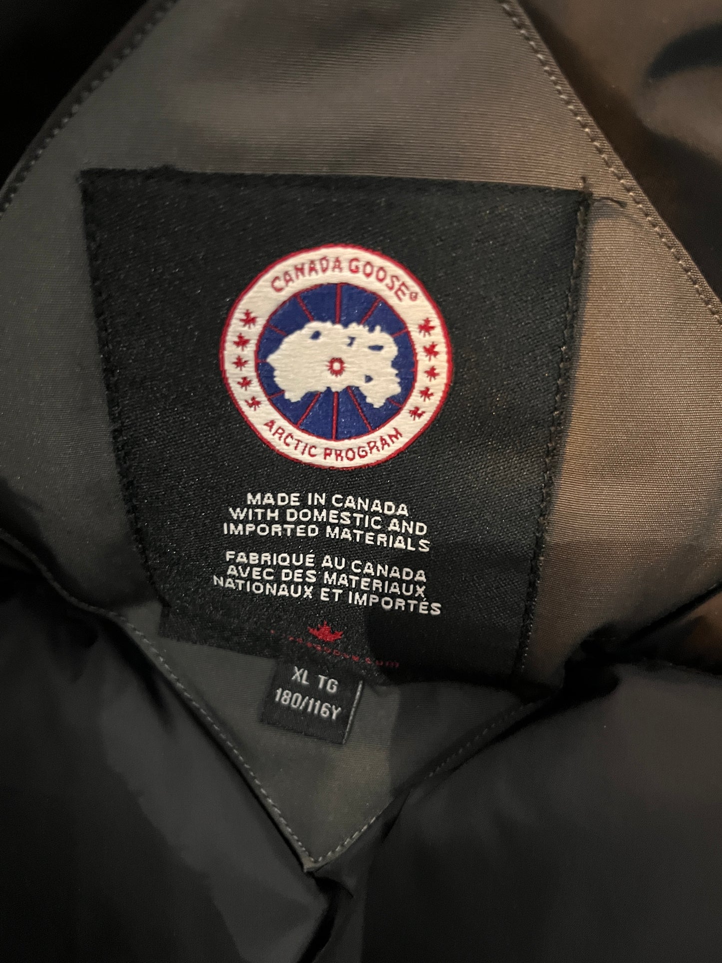 (XL) Canada Goose Expedition Parka ( Retails for $2095)