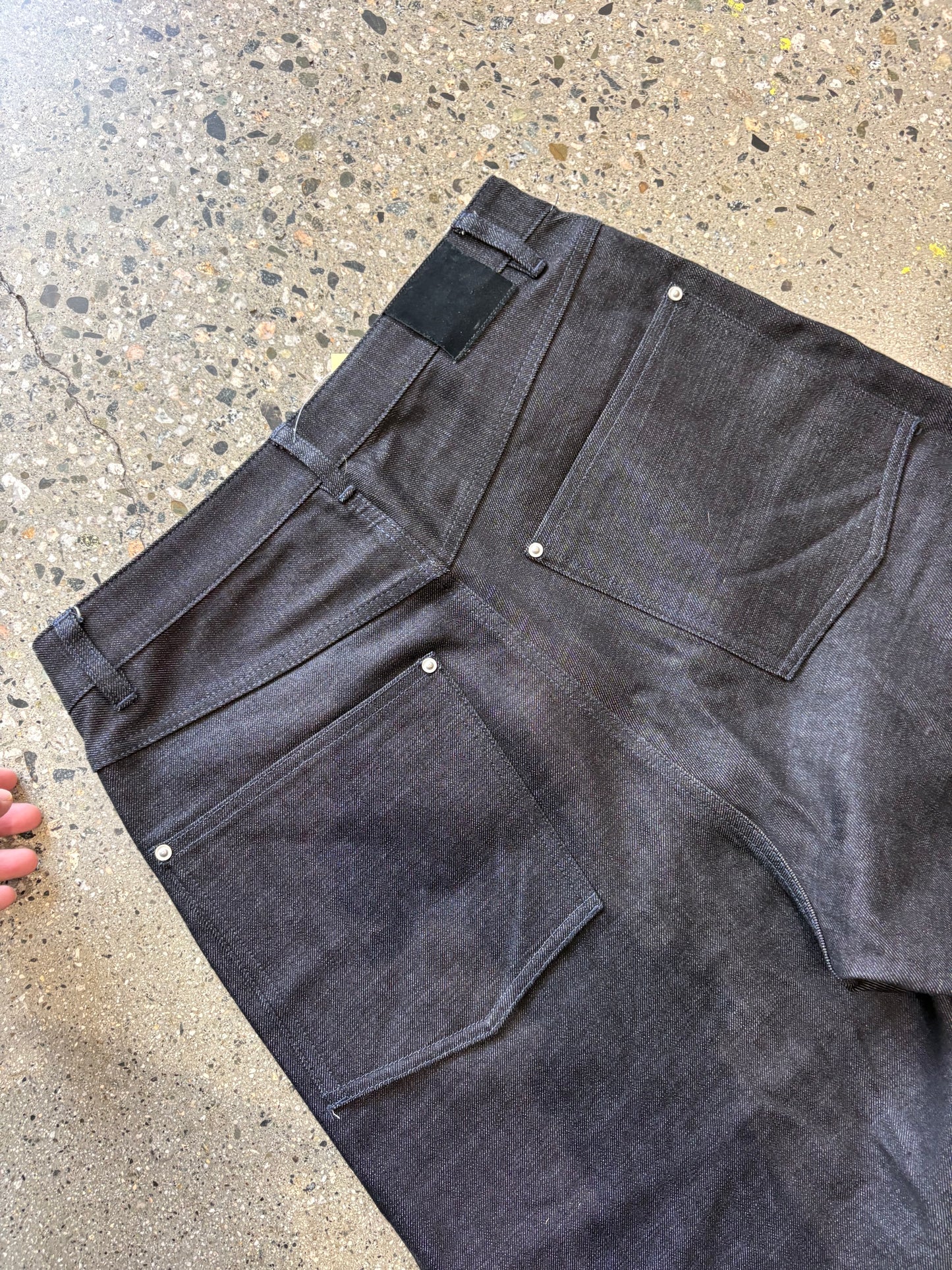 (30W”) Common Divisor Raw Jeans