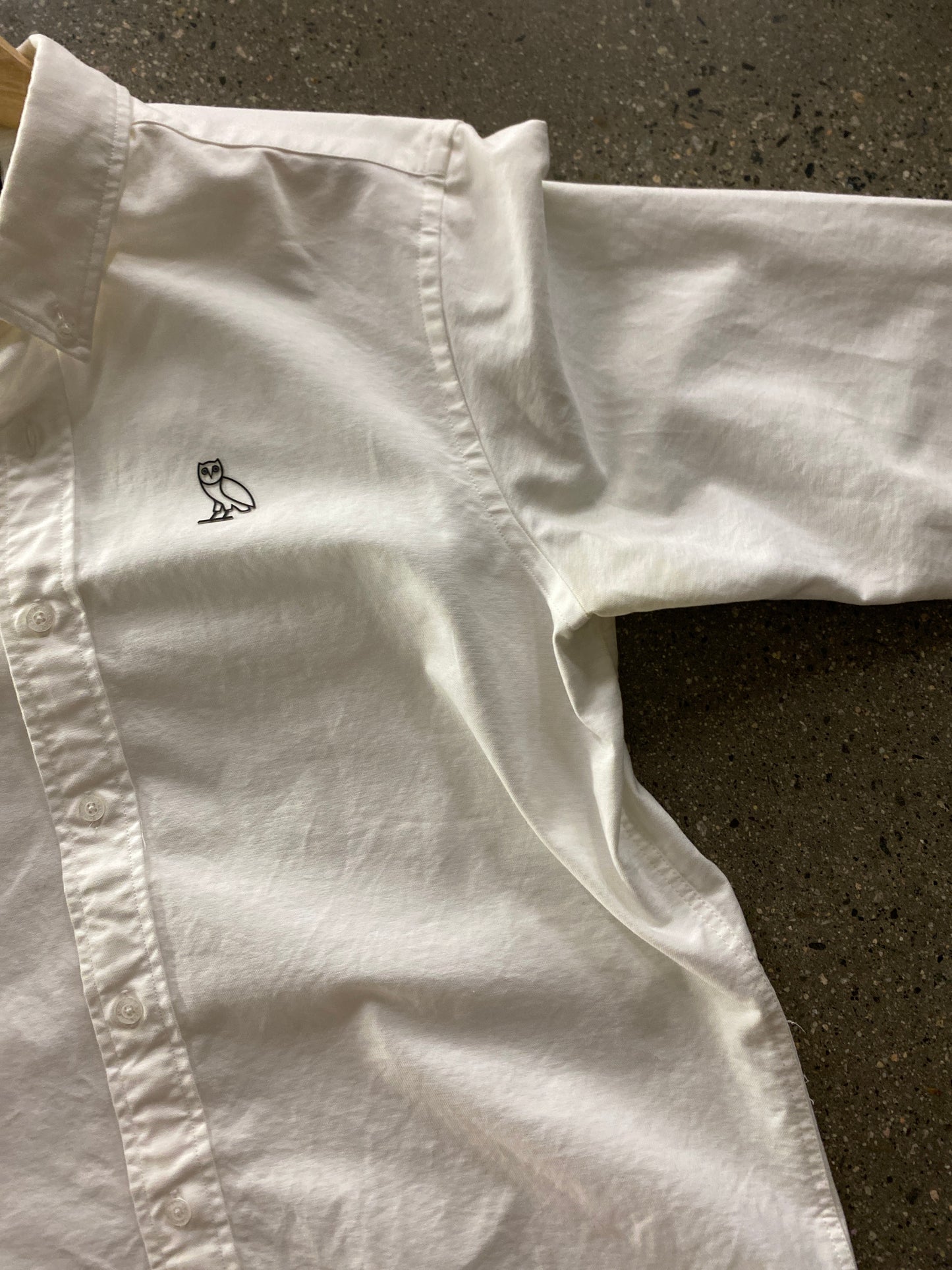 (M) White OVO Button Up Thick Shirt