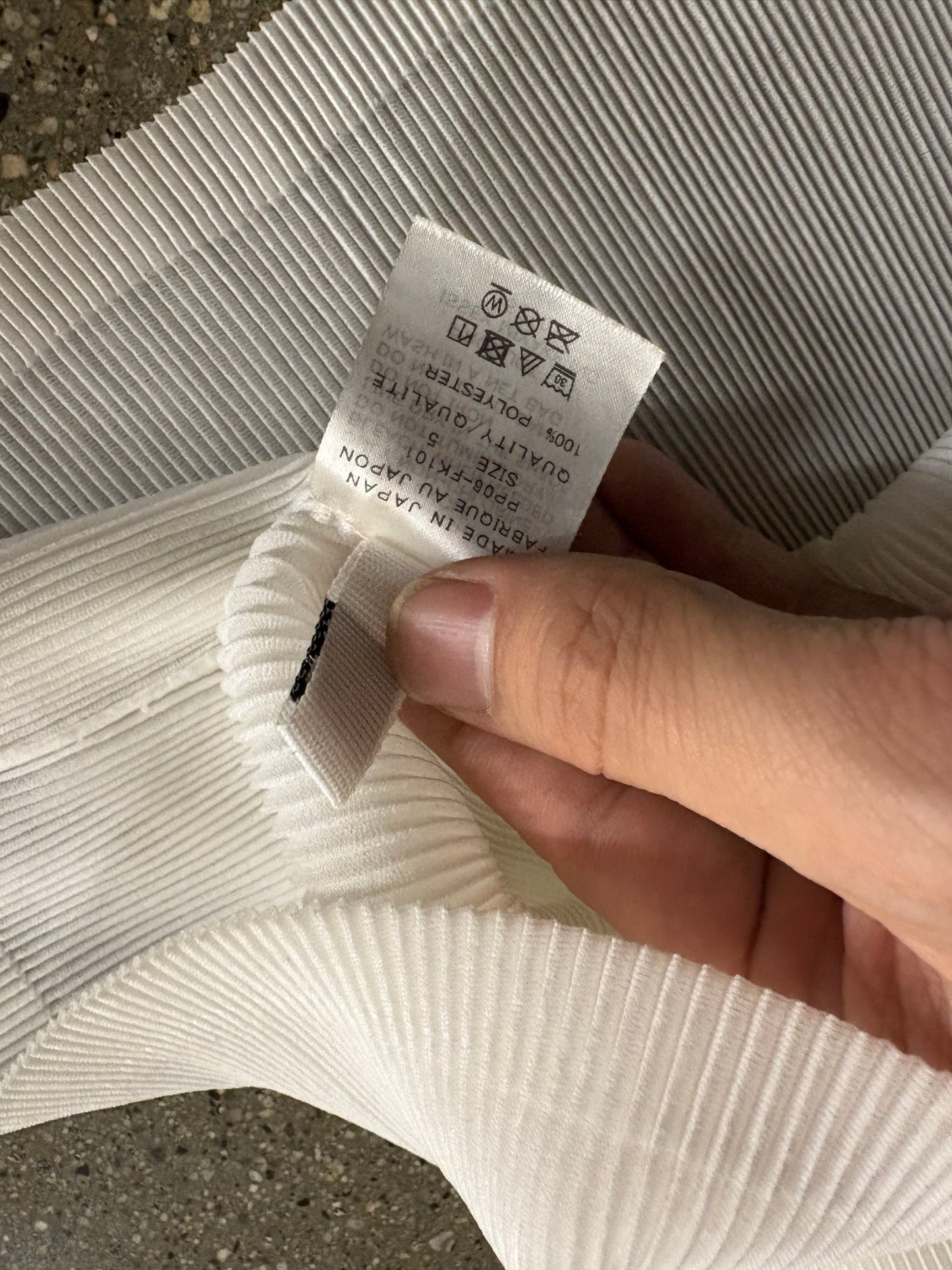 (S) Issey Miyake Pleats Please Top