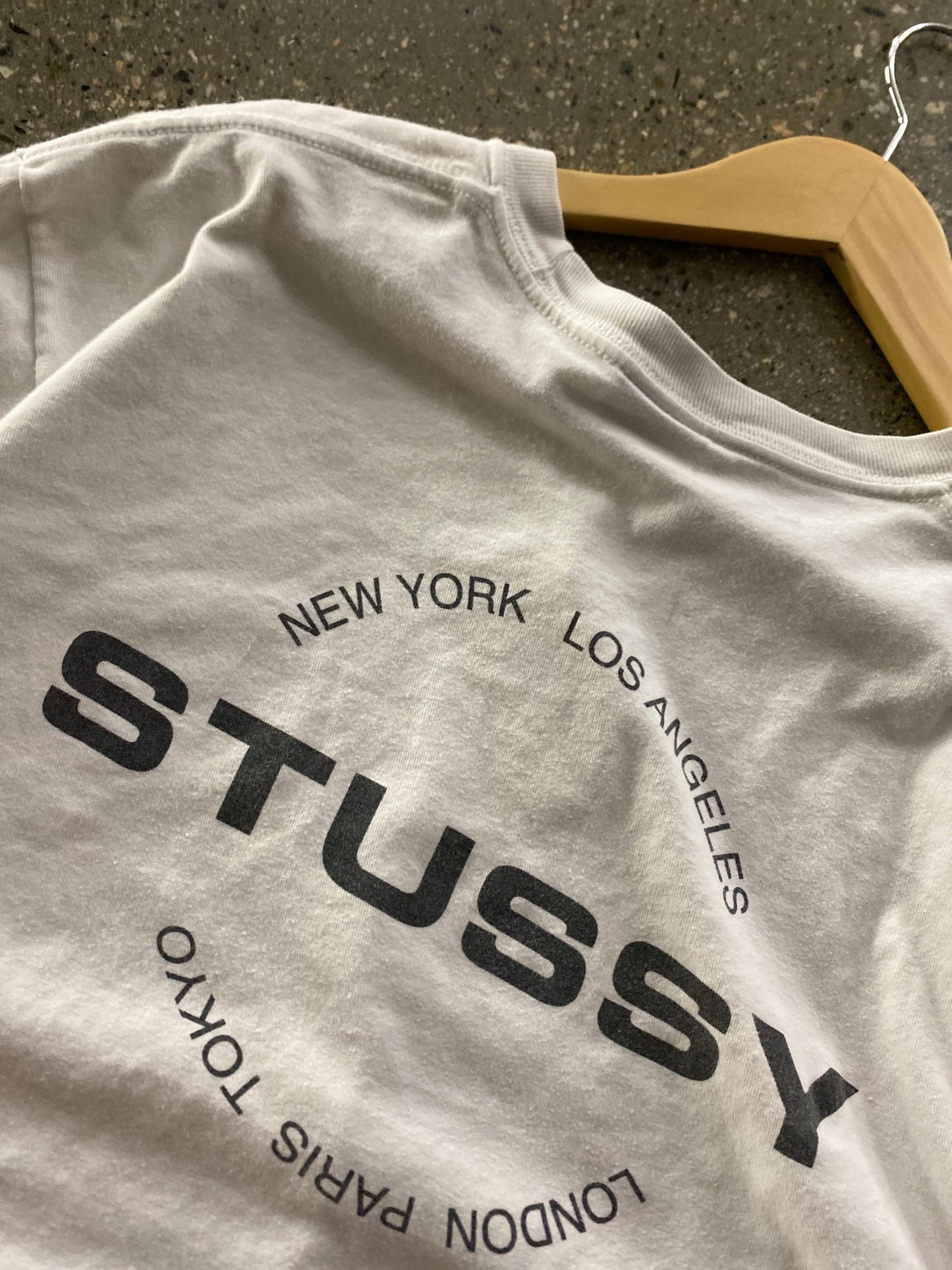 (L) Stussy White Doublesided Tee