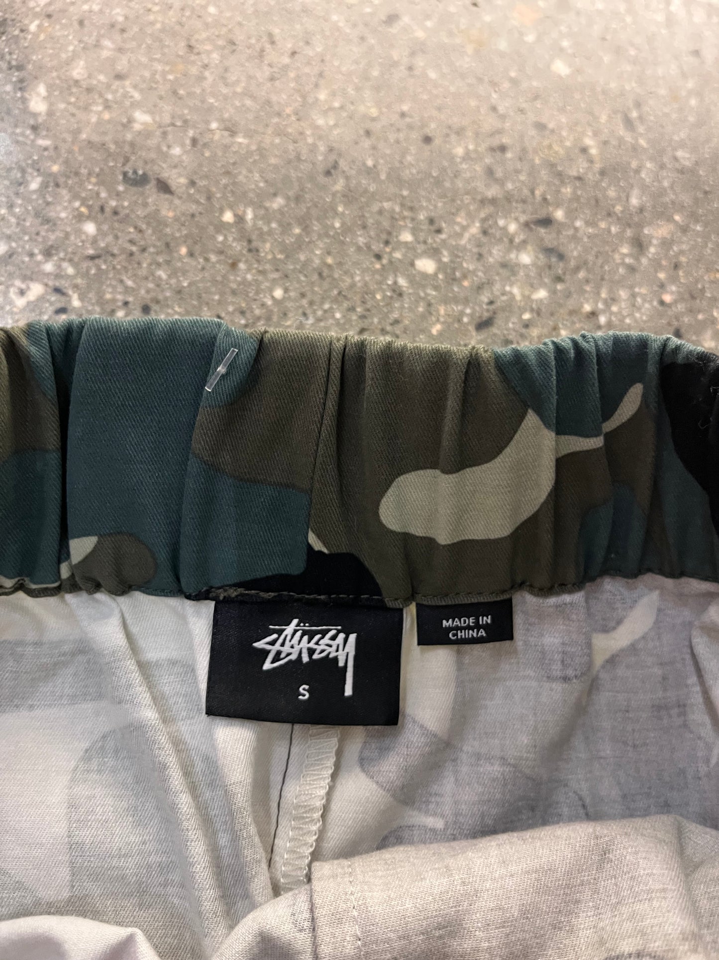 28W - Stussy Camo Skirt