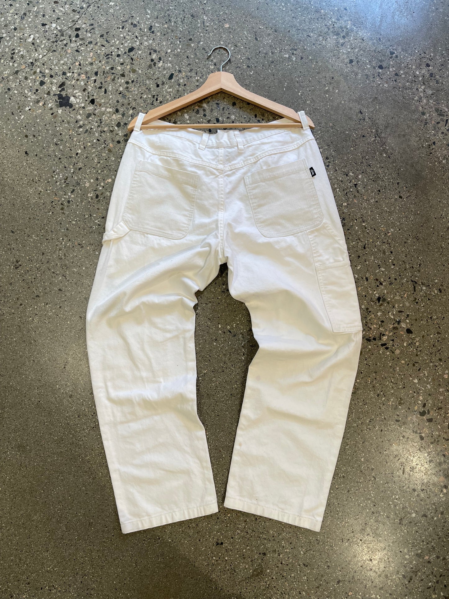 (32) Stussy Double Knee White Denim Jeans