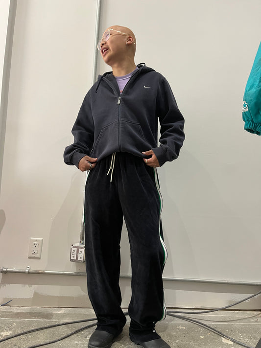 (28”) 80s/90s Nike Velour Swoosh Pants