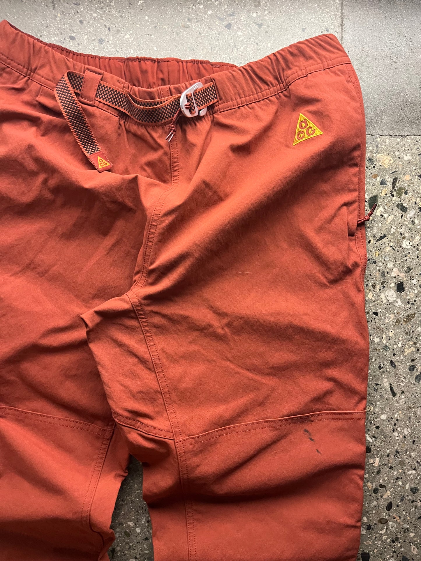 (S) Nike ACG Mountaineering Ripstop Pant