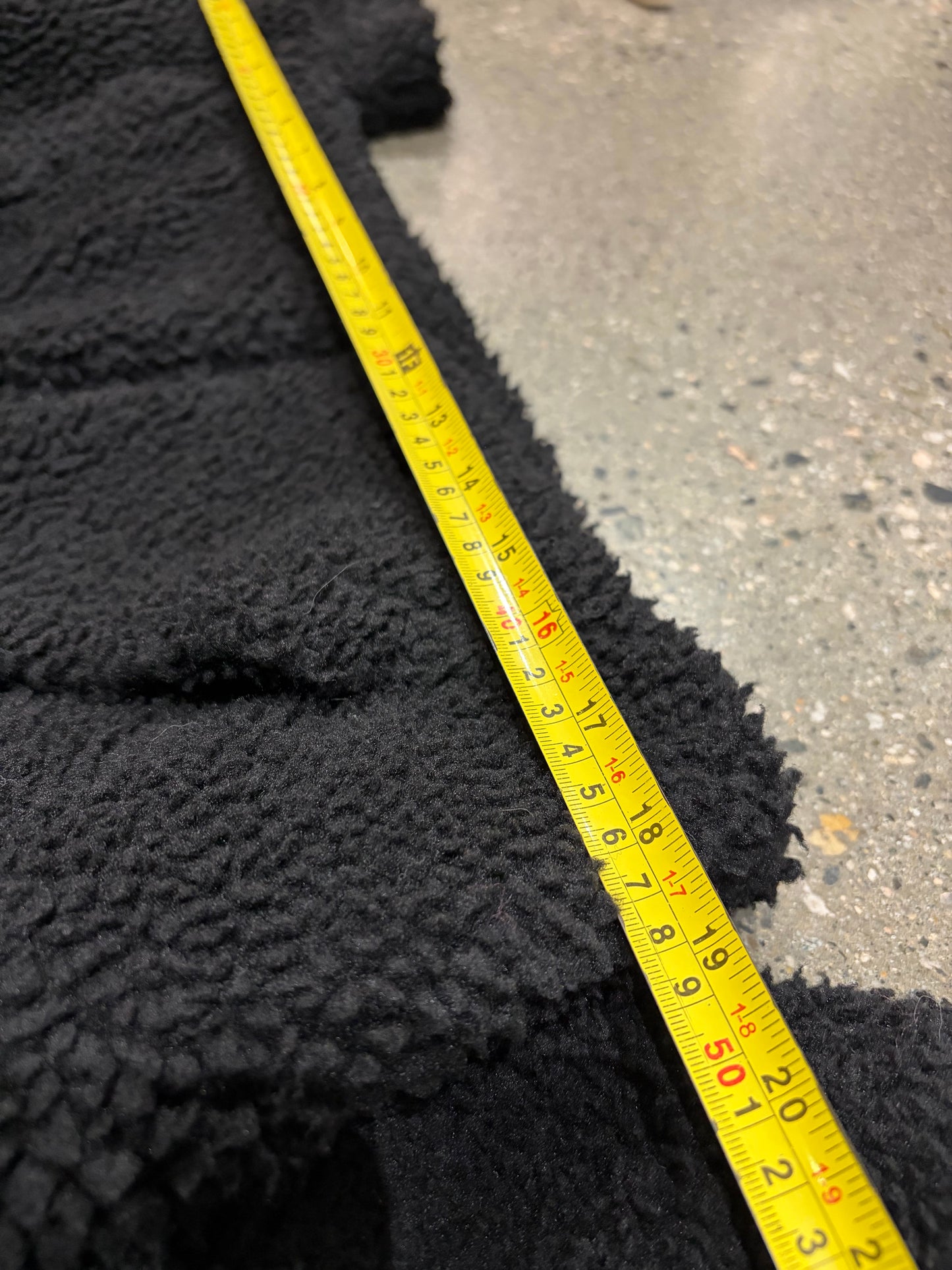 (Womens M ) Womens Cropped Nike Black FLEECE