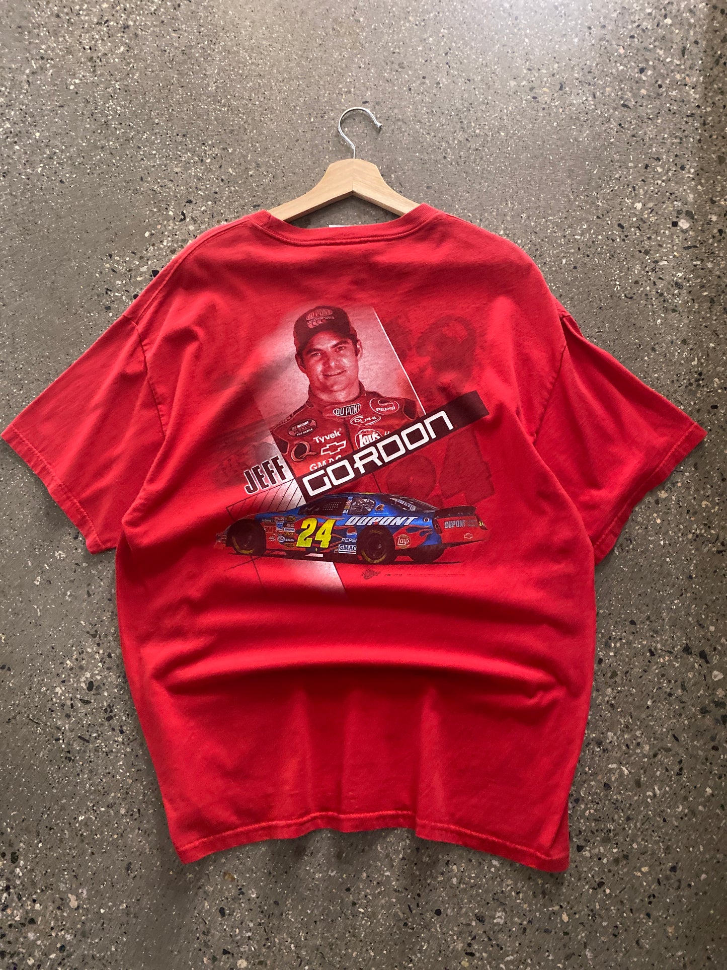 (XL)2005 Jeff Gordon DuPont tee