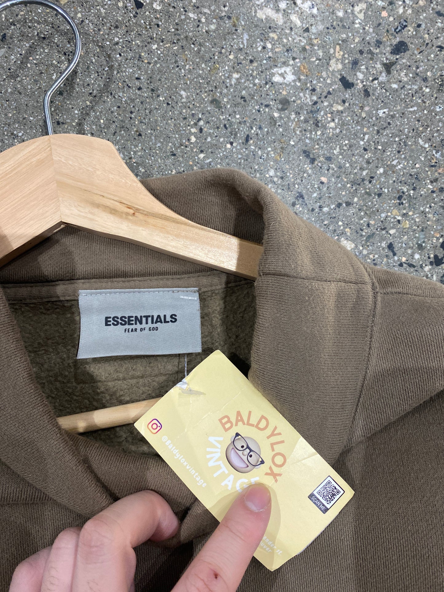(XXS/XS) essentials brown mock