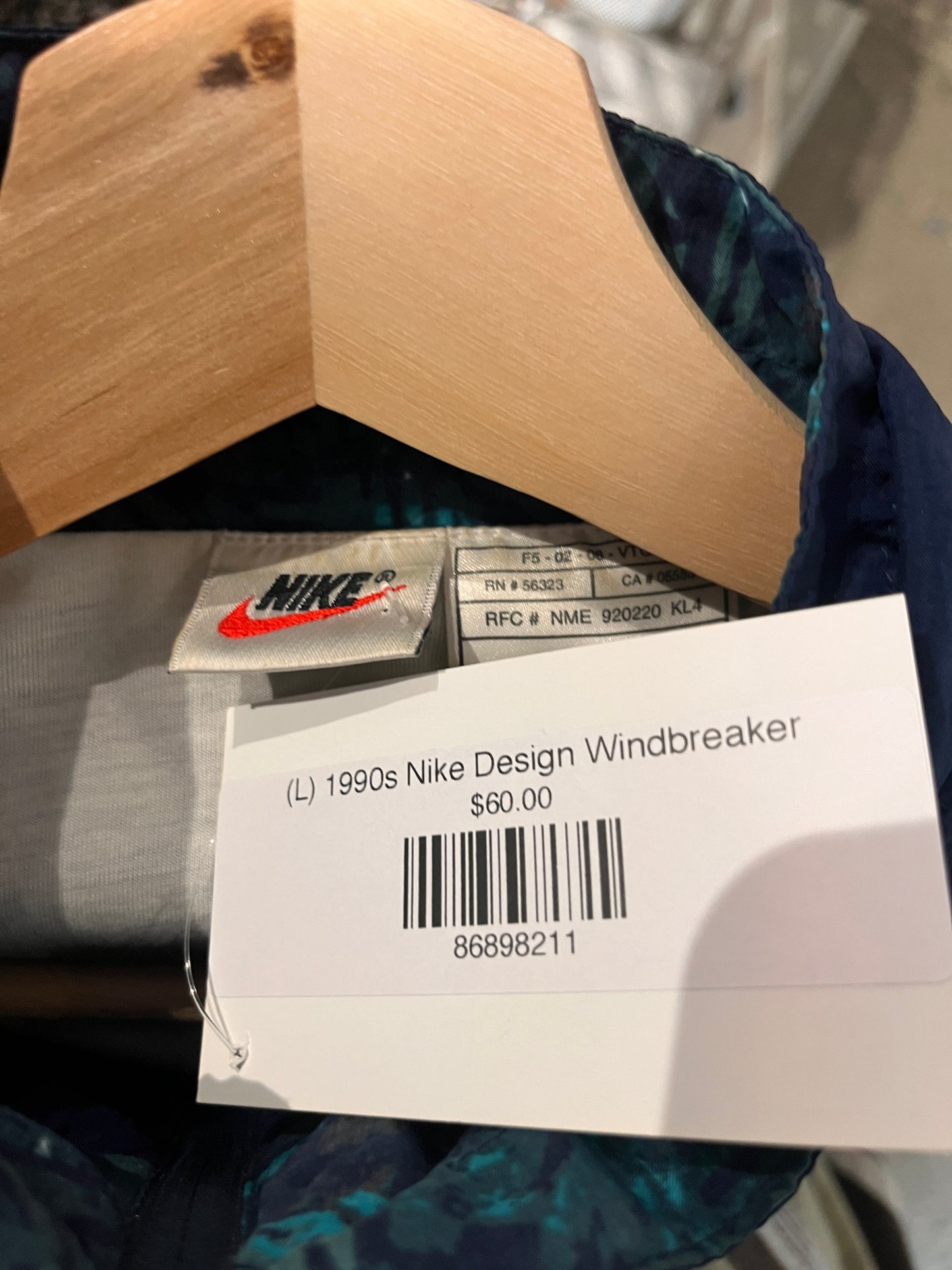 (L) 1990s Nike Design Windbreaker
