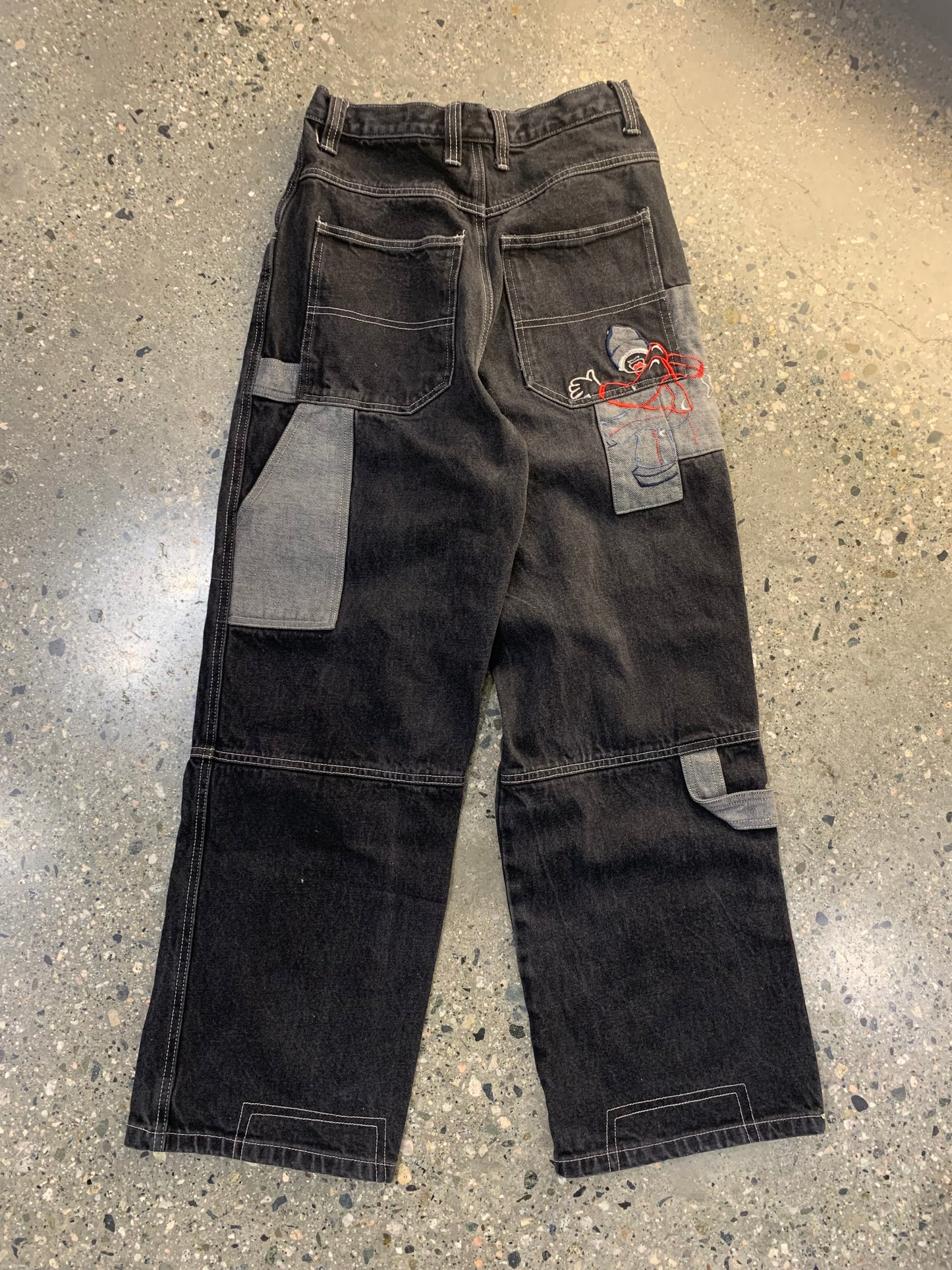(26”) Baggy Black 725 Denim