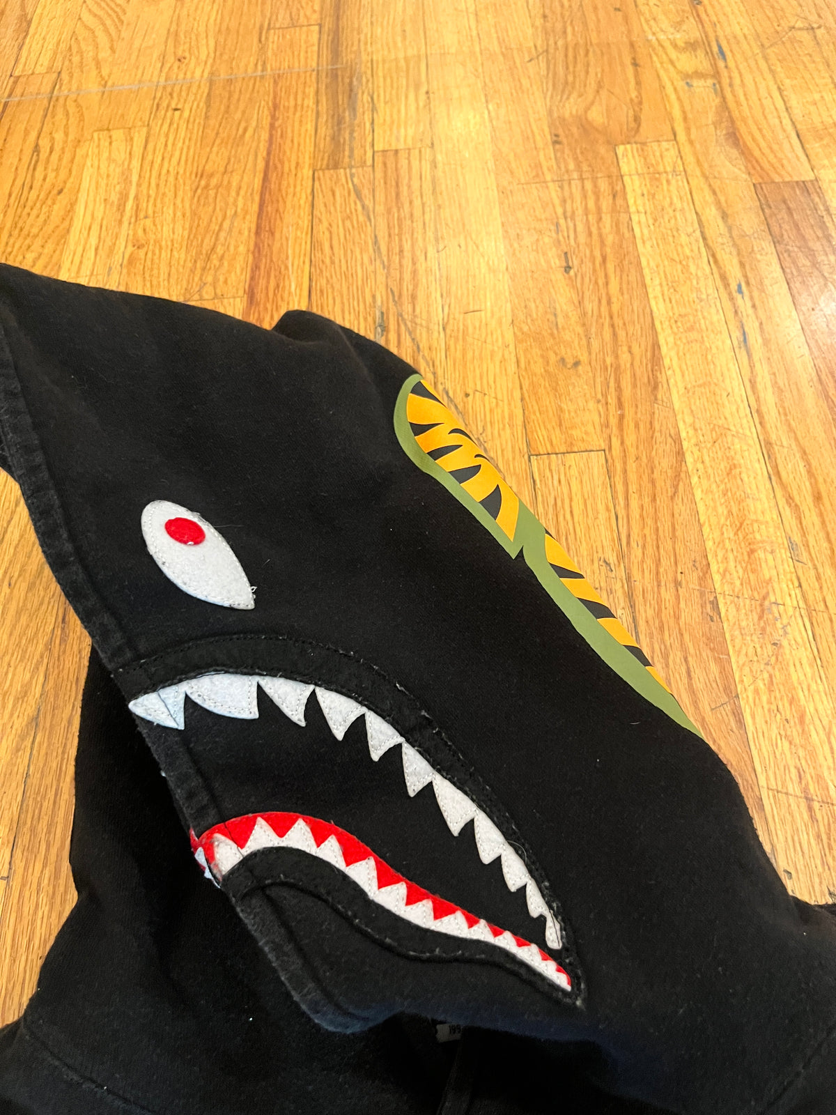 (M) Bape Shark Pullover Hoodie