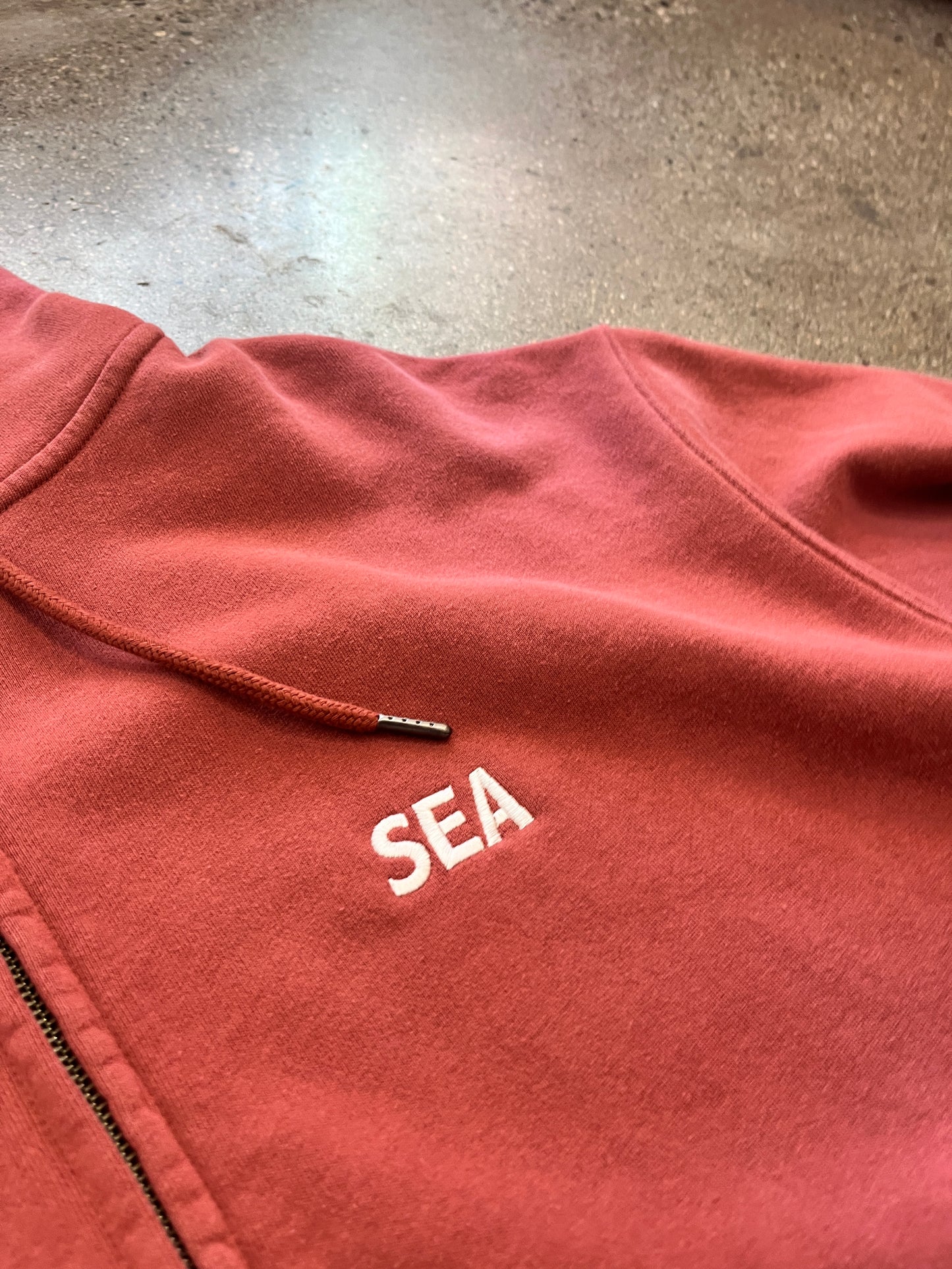 (L) Wind & Sea Script Zip Up Hoodie