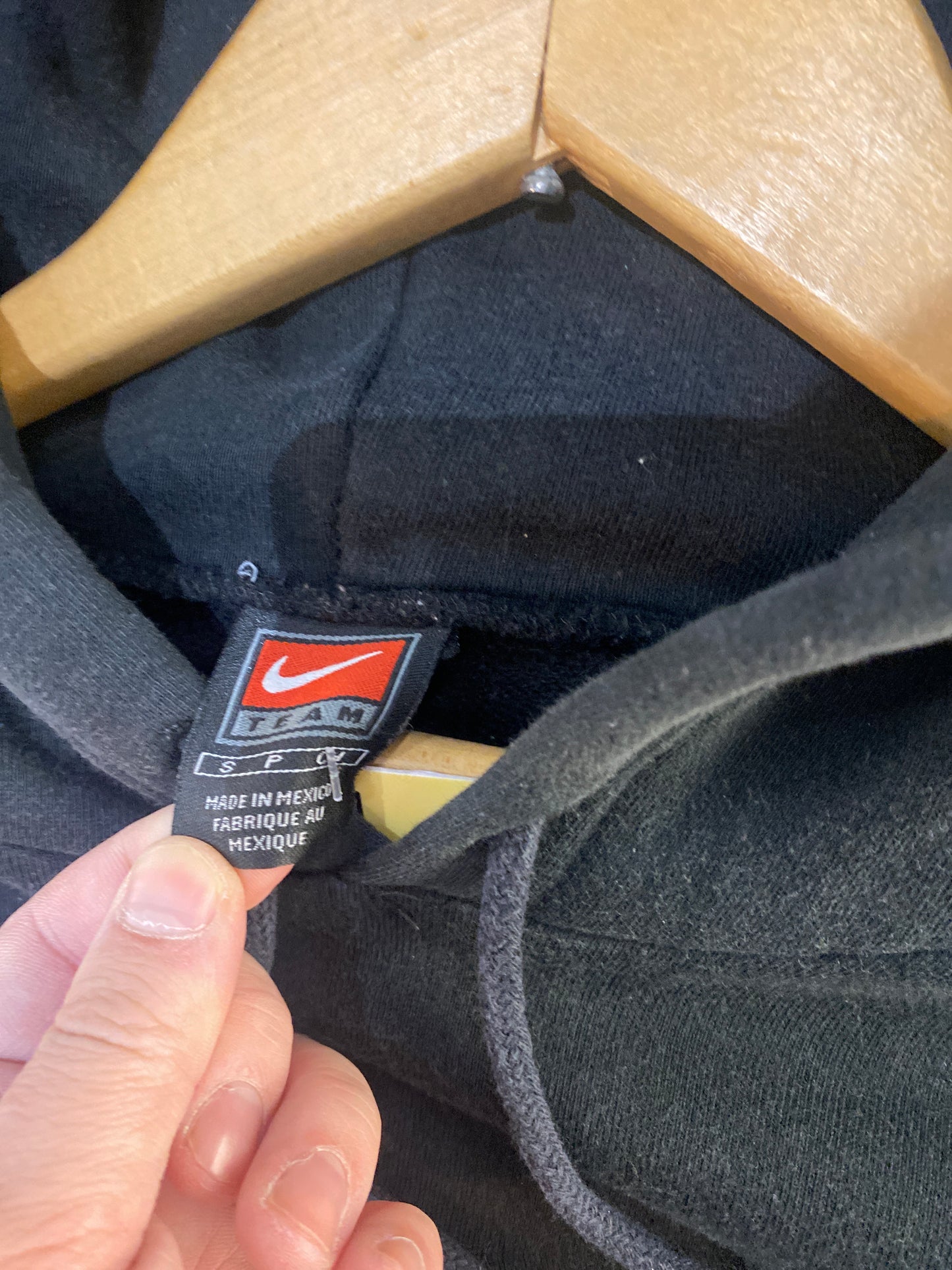 (S) Late 90s/2000s Nike Black Pocket Swoosh Thick Hoodie
