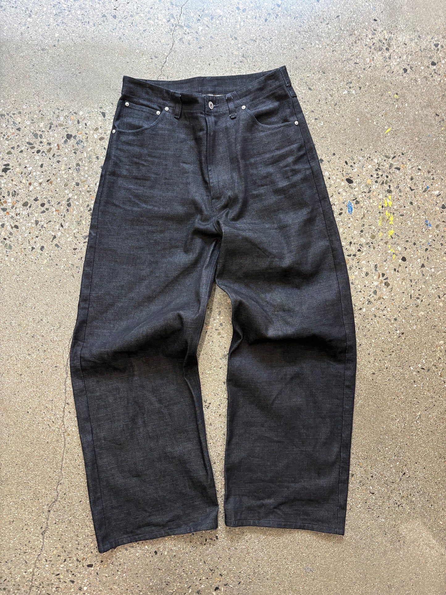 (30W”) Common Divisor Raw Jeans