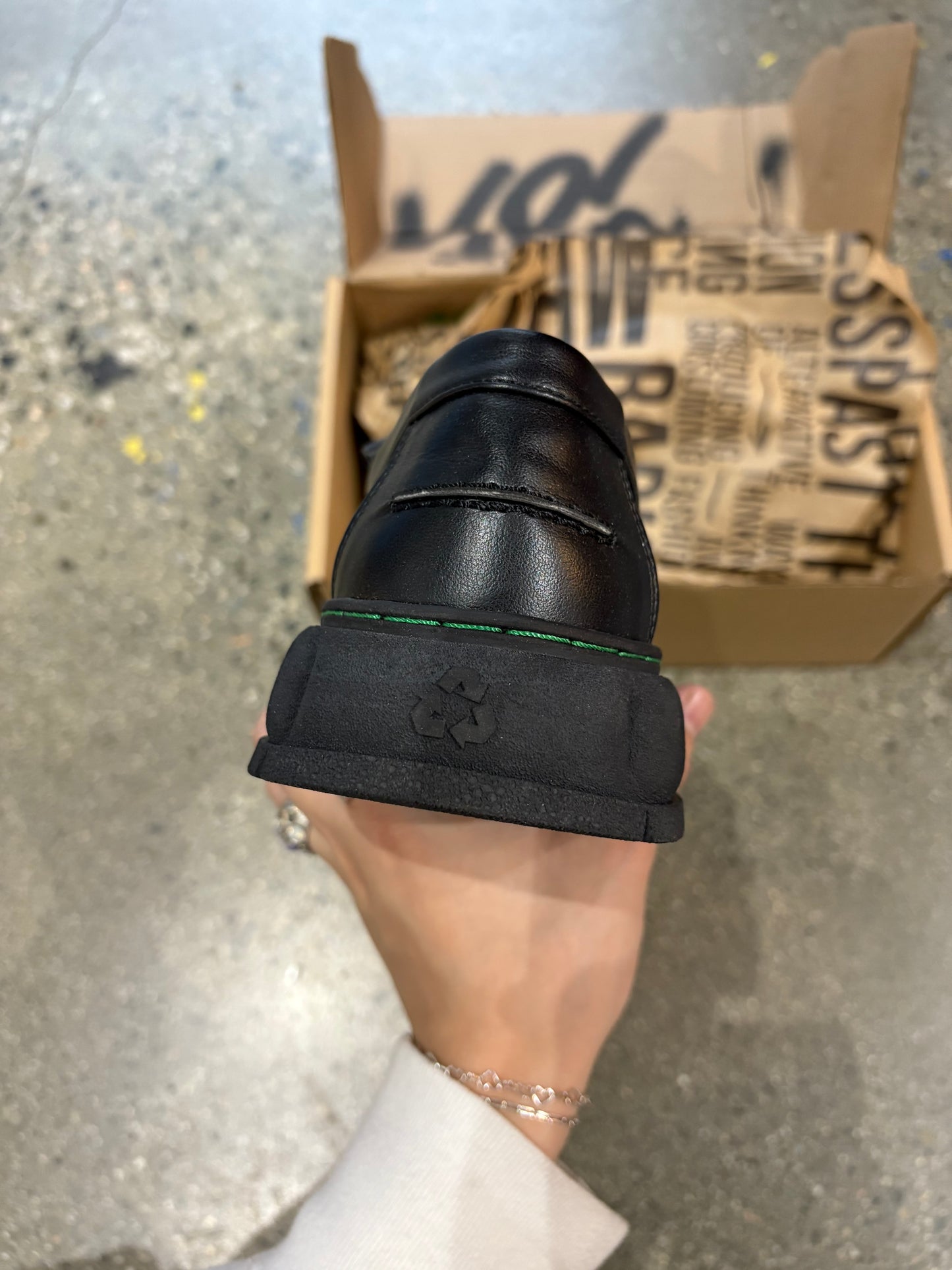 (EU49) Virón Progress II Derby *retail $400