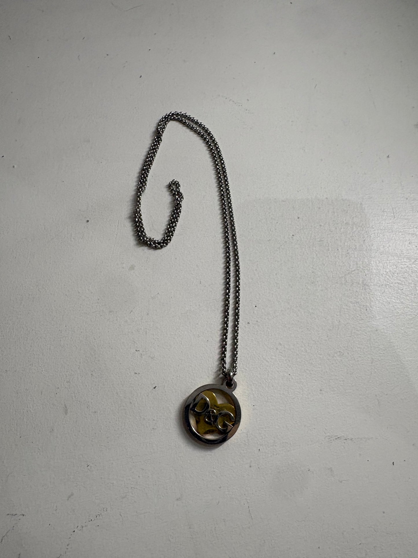 (13.5”) D&G Silver Steel Heart <3 PENDANT + chainlink
