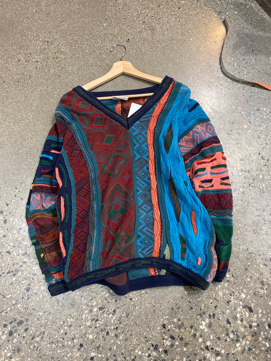 (m/l) Coogi V Neck