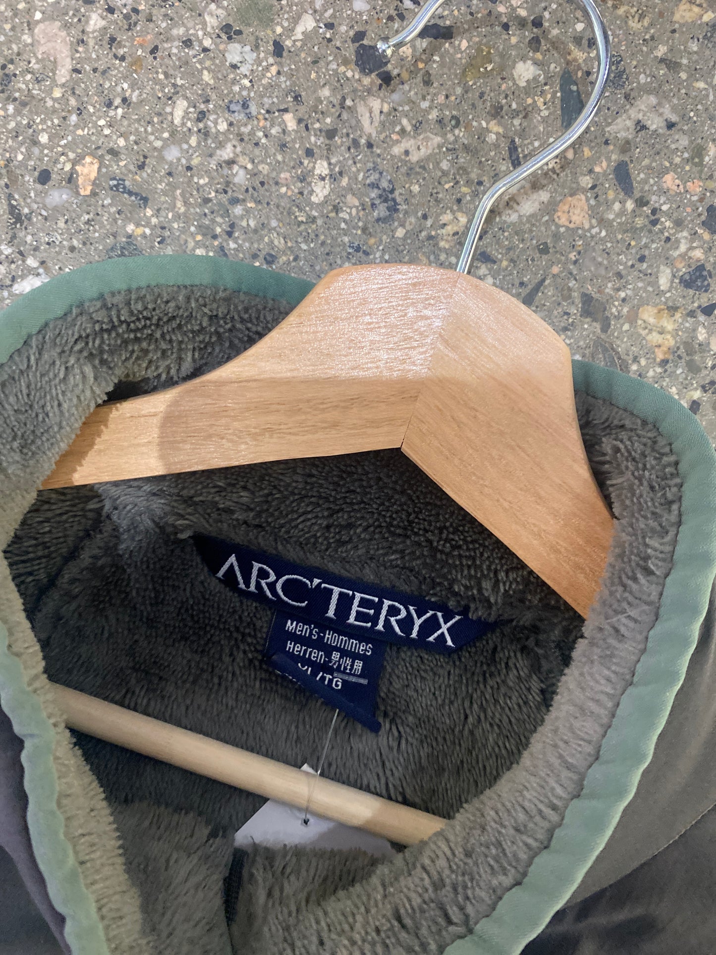 (XL) Vintage Arc’teryx Hyllus Jacket