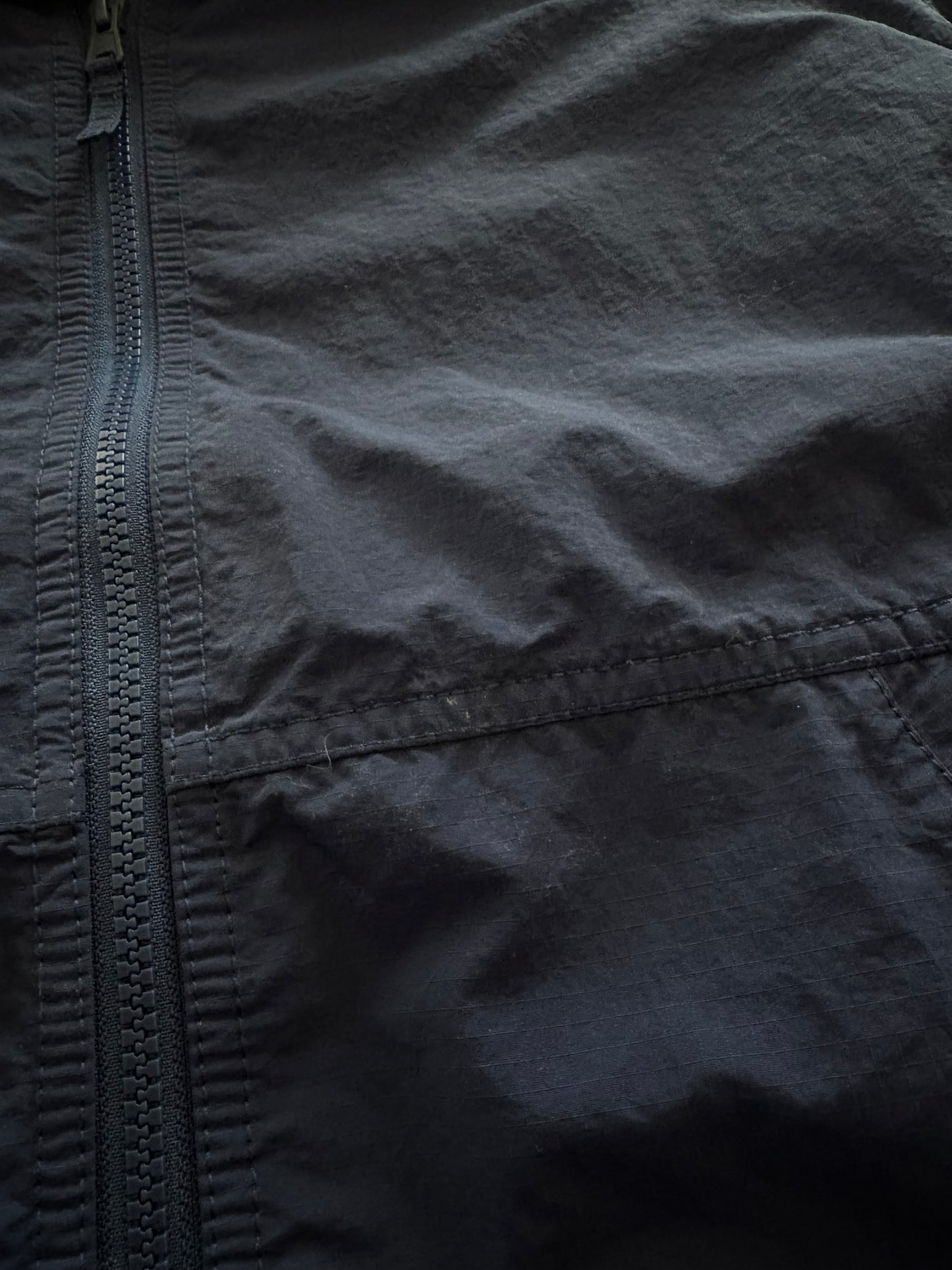 (L) Stussy Nylon Airbrush Script Windbreaker