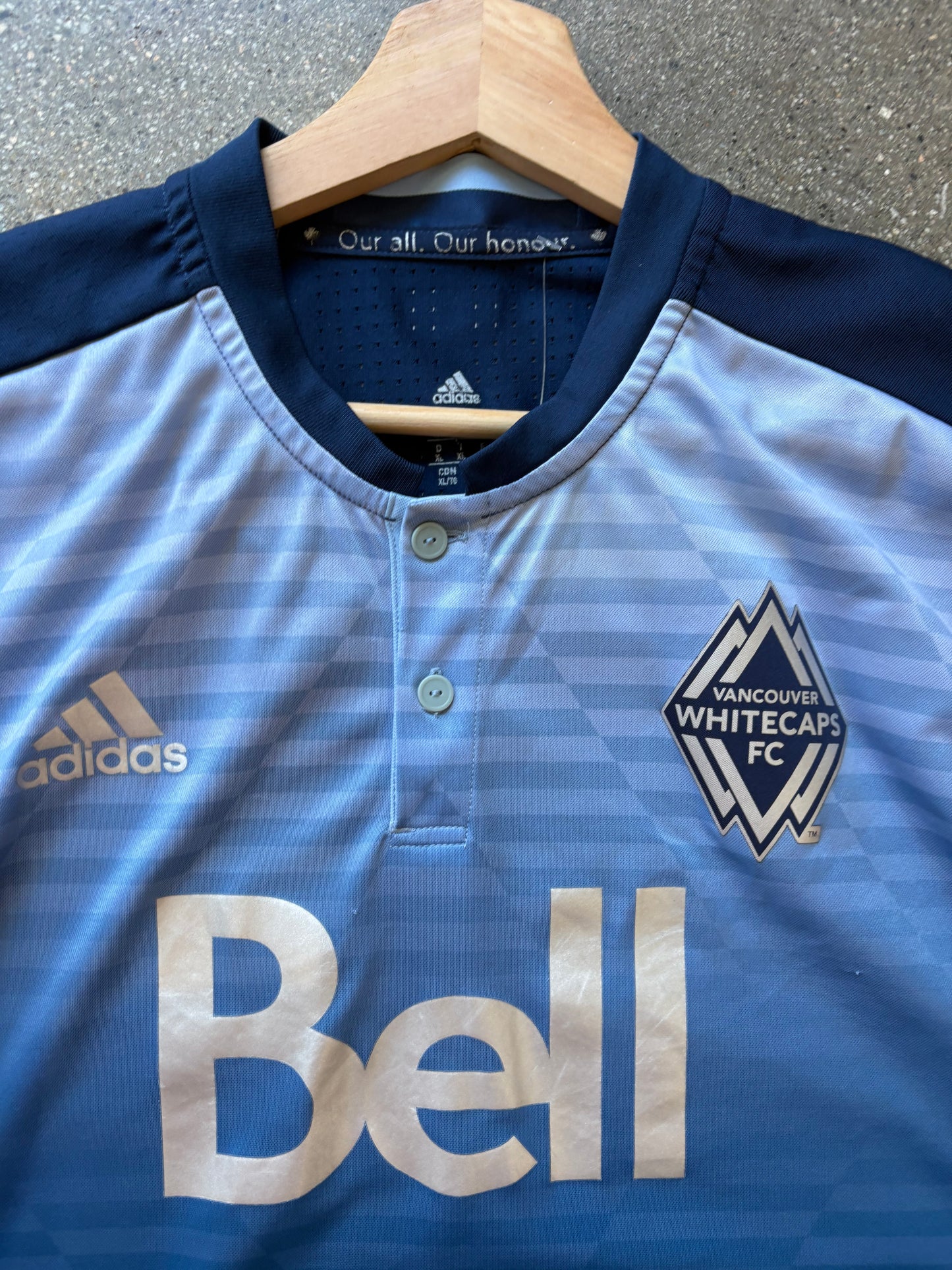 (XL) Vancouver White caps adidas kit