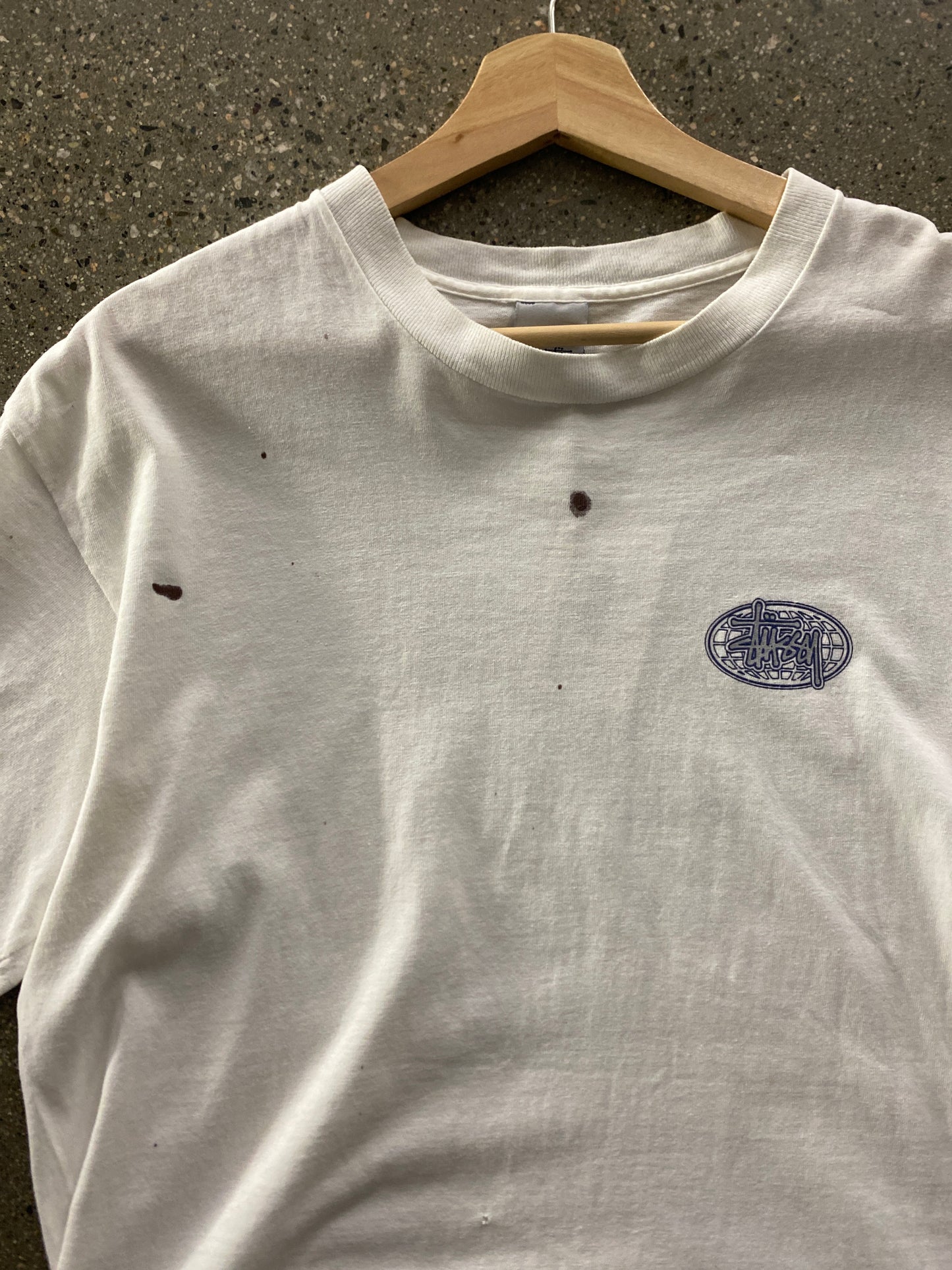 (L) (theerzy.co) 2002 Stussy NYTLA tee ( as is )