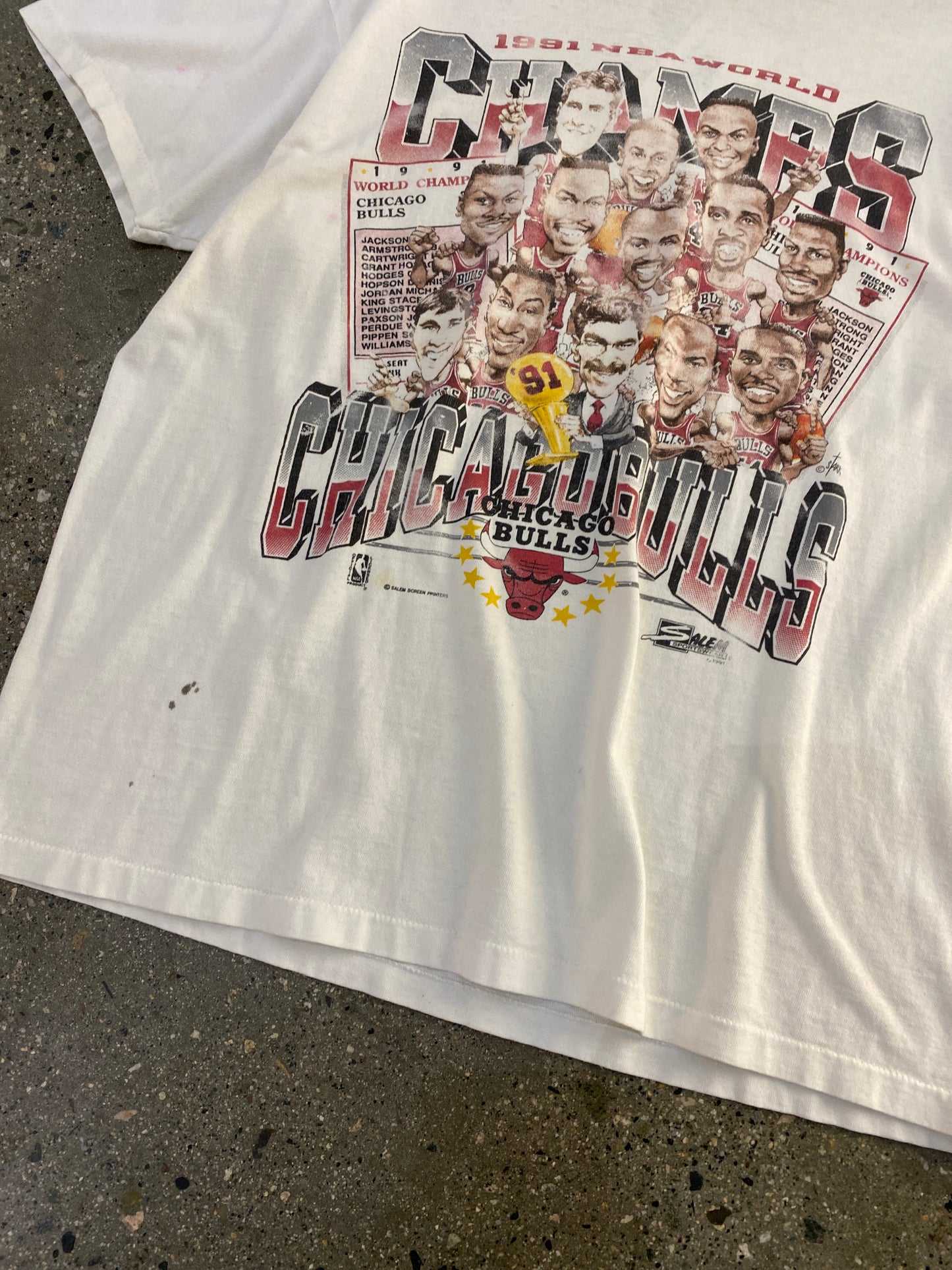 (M) 1991 Chicago Bulls Championship Bobblehead Tee ( as is )